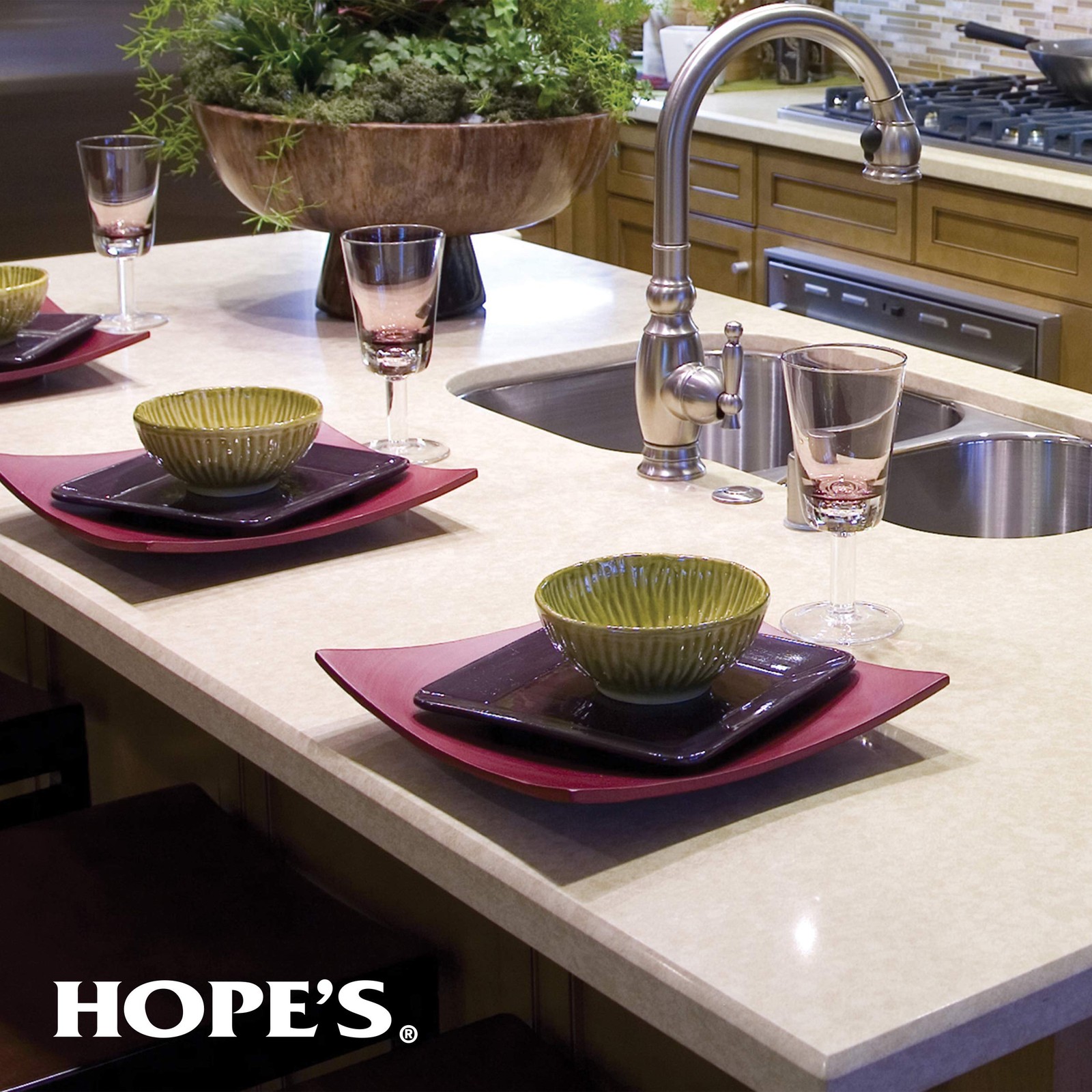HOPE’S Perfect Countertop Cleaner and Polish 22-Ounce, Streak-Free Multi-Surfac