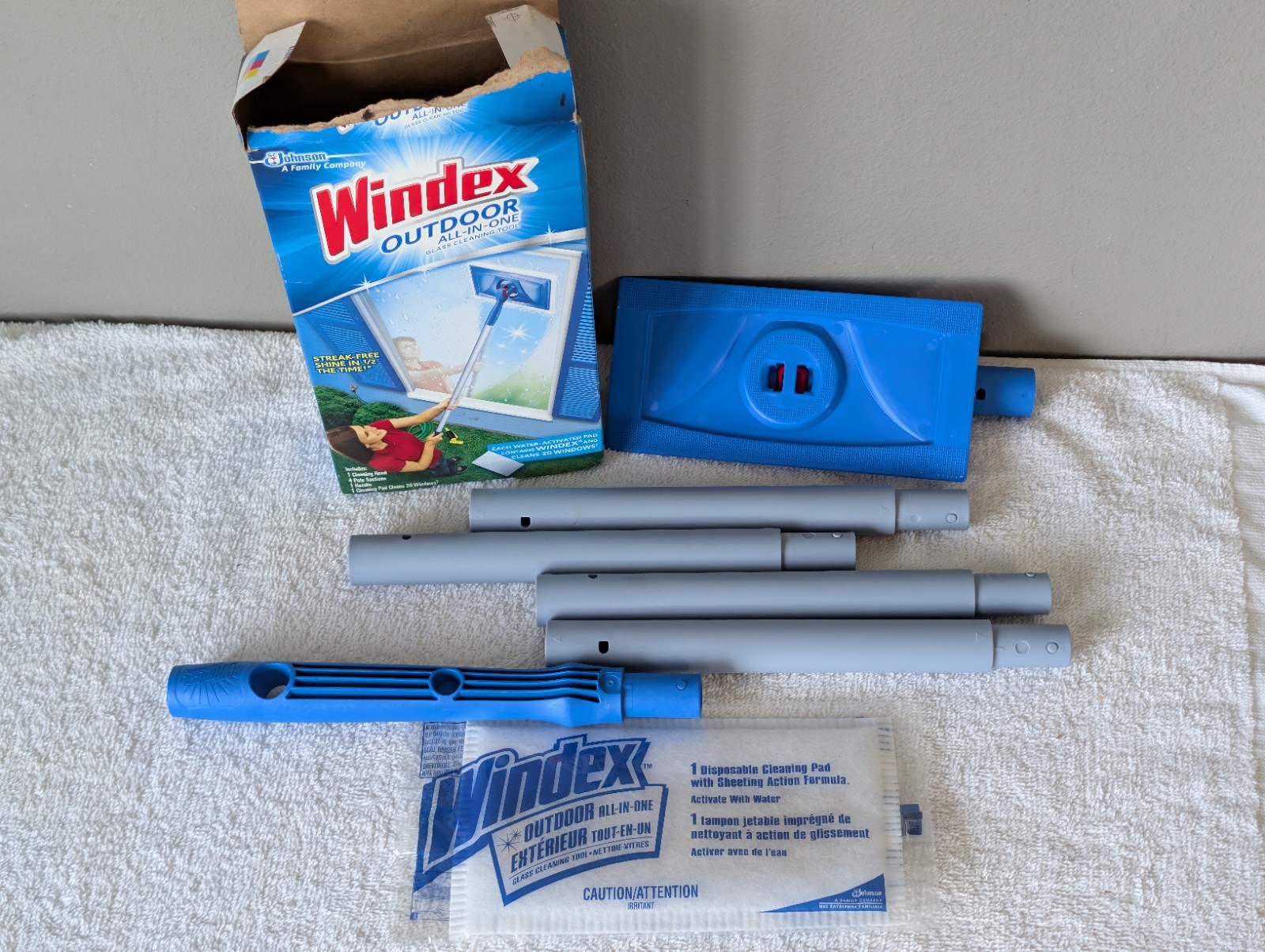 Windex Outdoor All-In-One Glass Cleaning Tool Starter Kit New Open Box