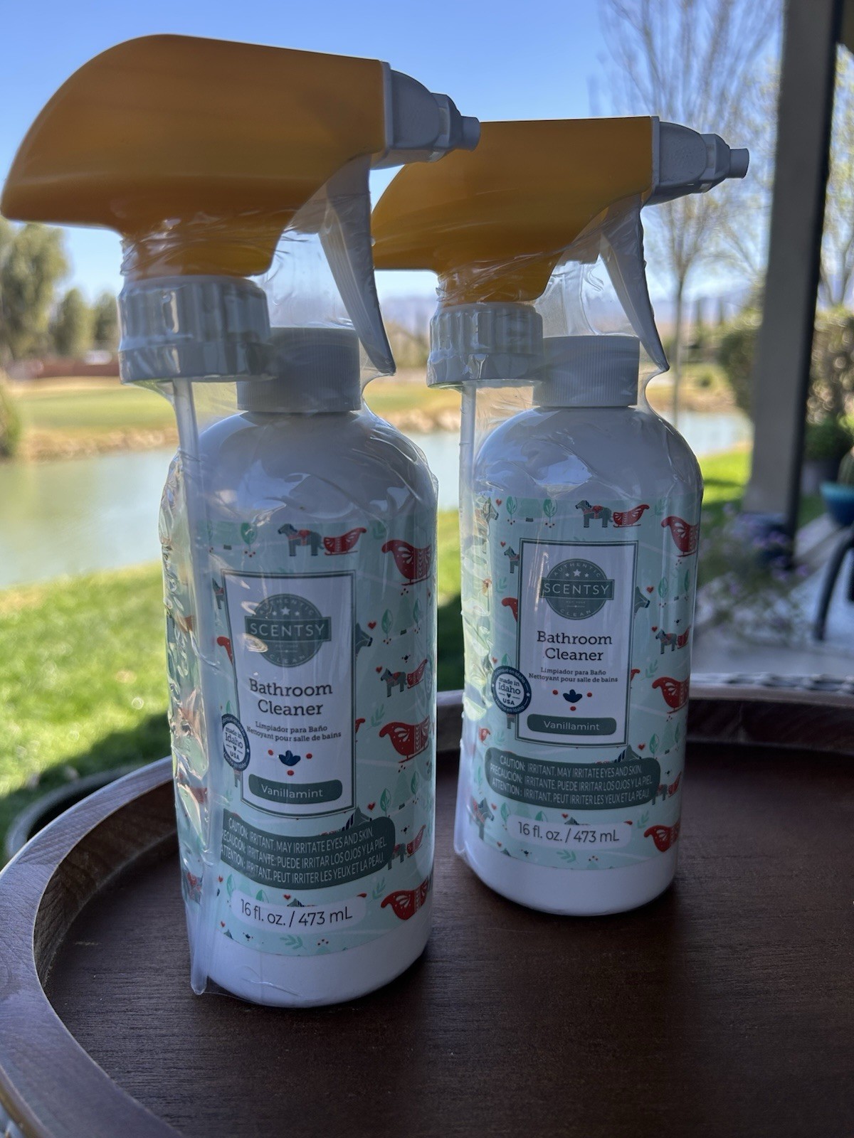 Scentsy Bathroom Clean VanillaMint Scent (2) 16 fl. oz. Cleaners Sealed