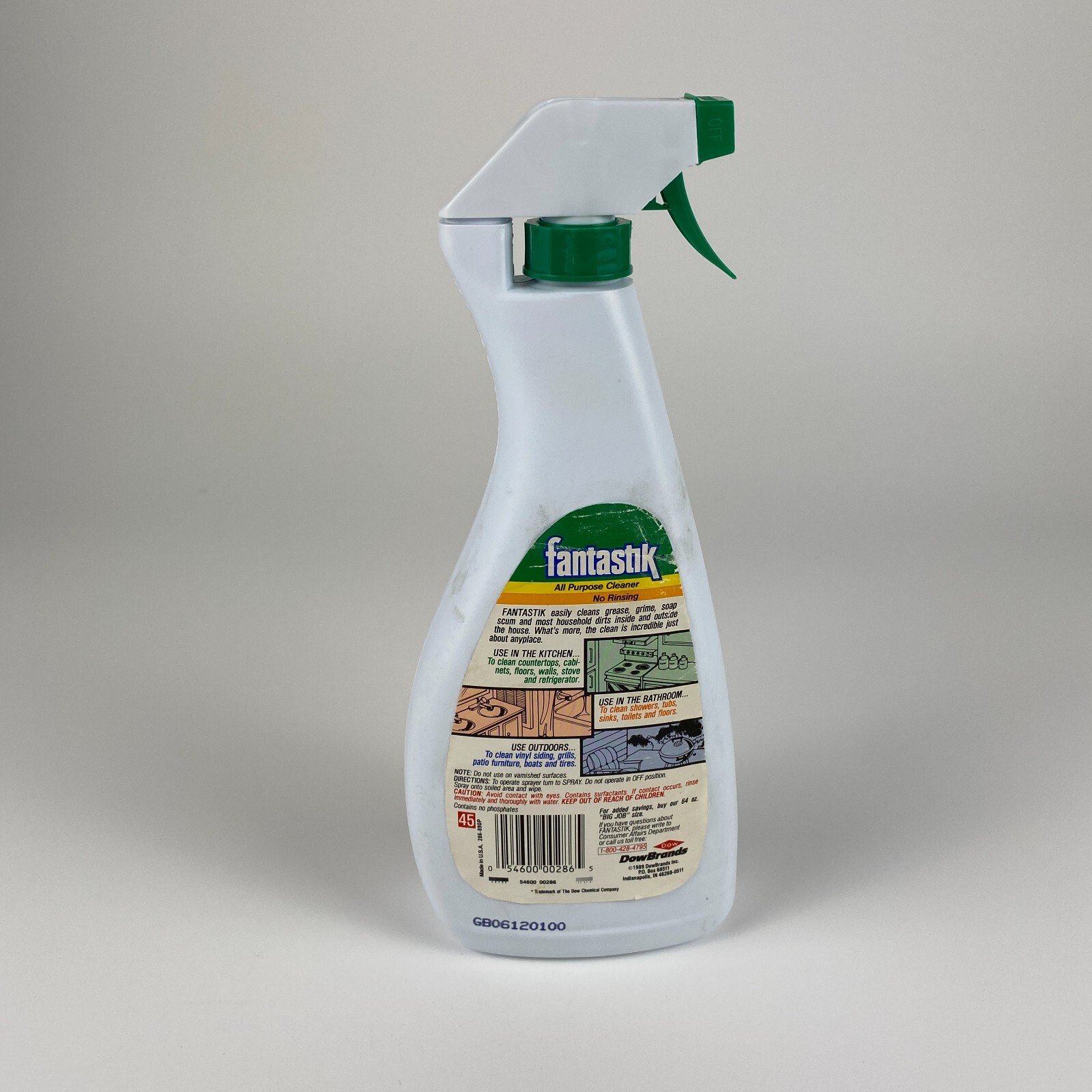 VTG 80s Fantastik Spray Cleaner 1989 32 Oz 3/4 Full Movie TV Prop White Decor