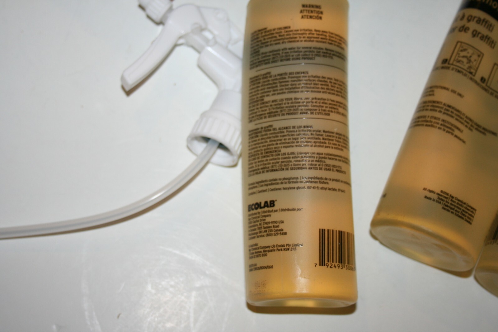 1 CASE Kay Ecolab Graffiti Remover 05574-039 (4-16 fl oz bottles & 2 sprayers)