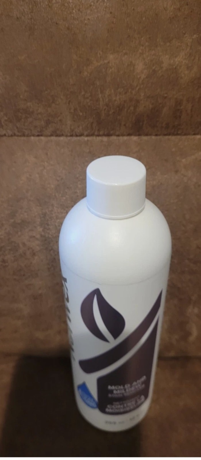 NEW Norwex Mold and Mildew Stain Remover With Spray Top