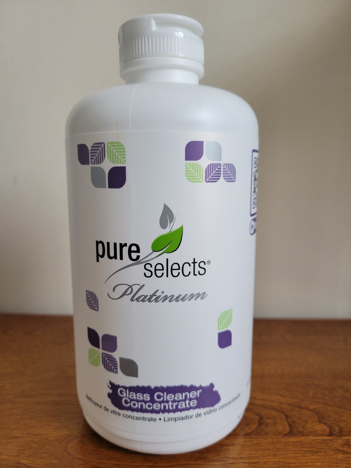 Pure Selects Platinum GLASS CLEANER CONCENTRATE Unscented 1 Quart Sealed Bottle