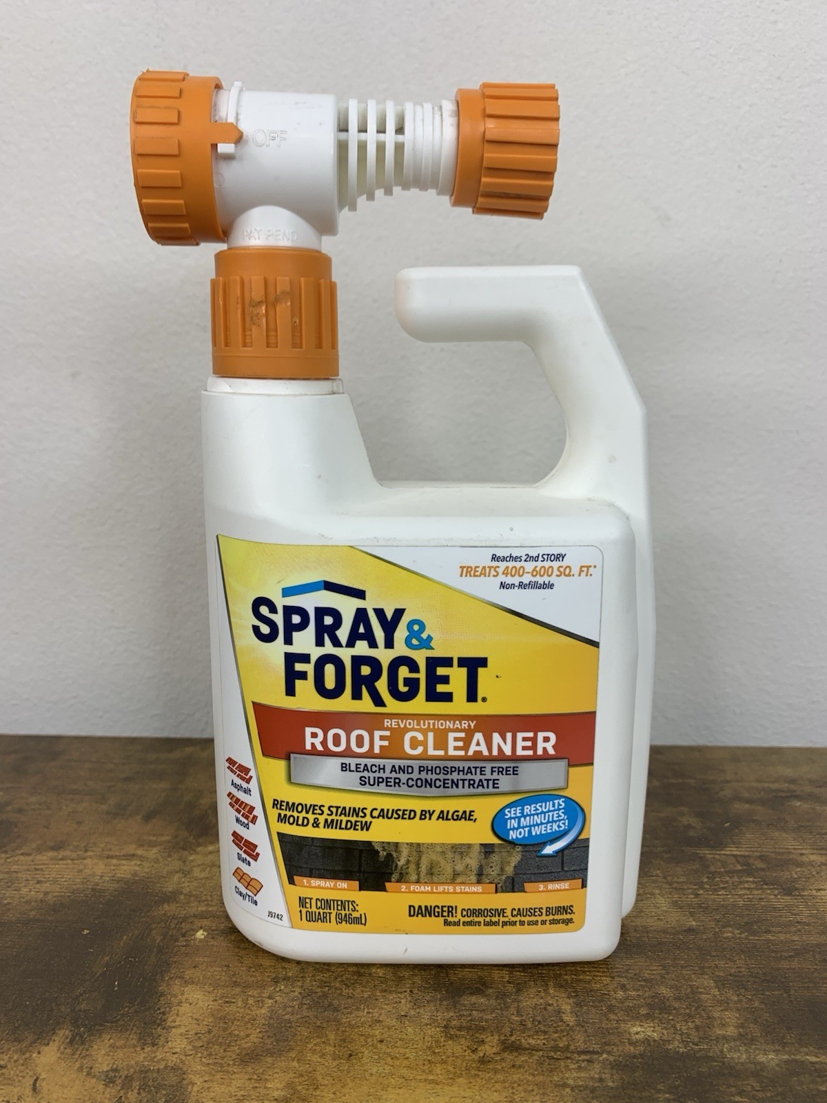 Spray & Forget Revolutionary Roof Cleaner 32 Oz Liquid – Hose-End Bottle
