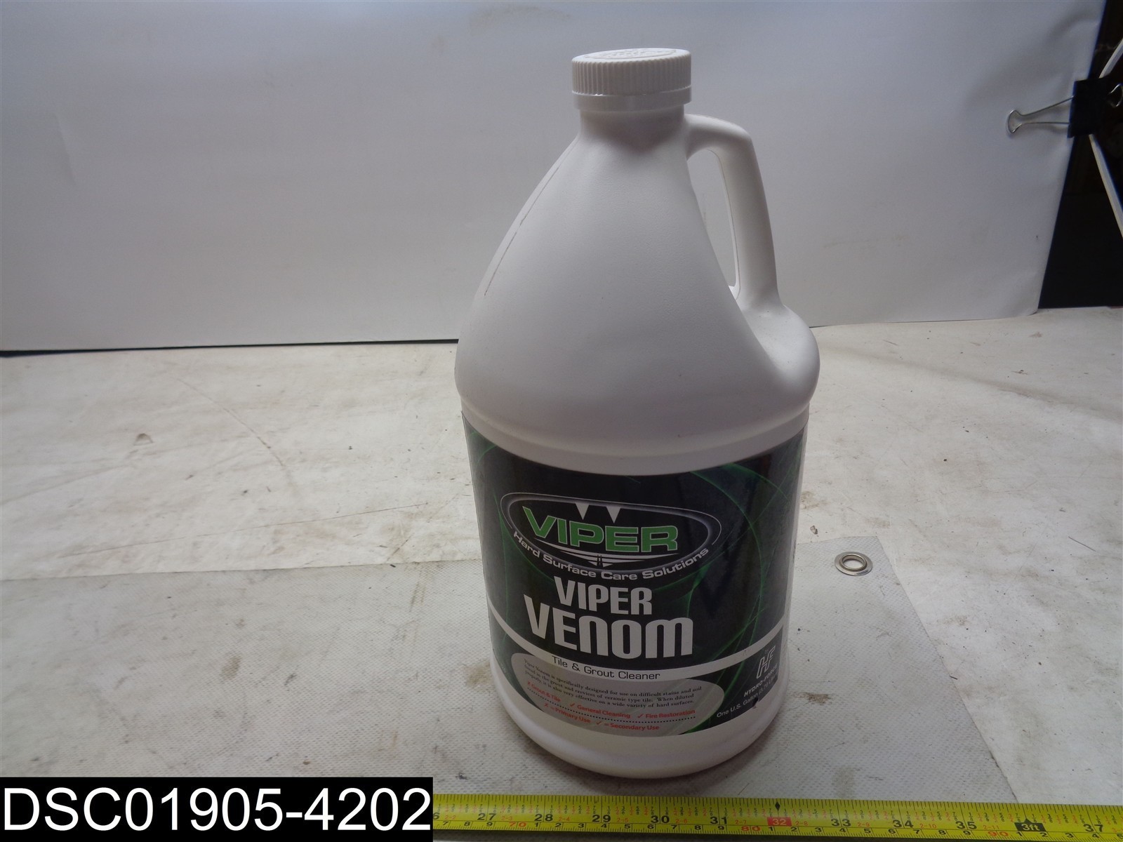 QTY=2 Gal (2 X 1Gal) Viper Venom Tile & Grout Cleaner RTU ph-12.0