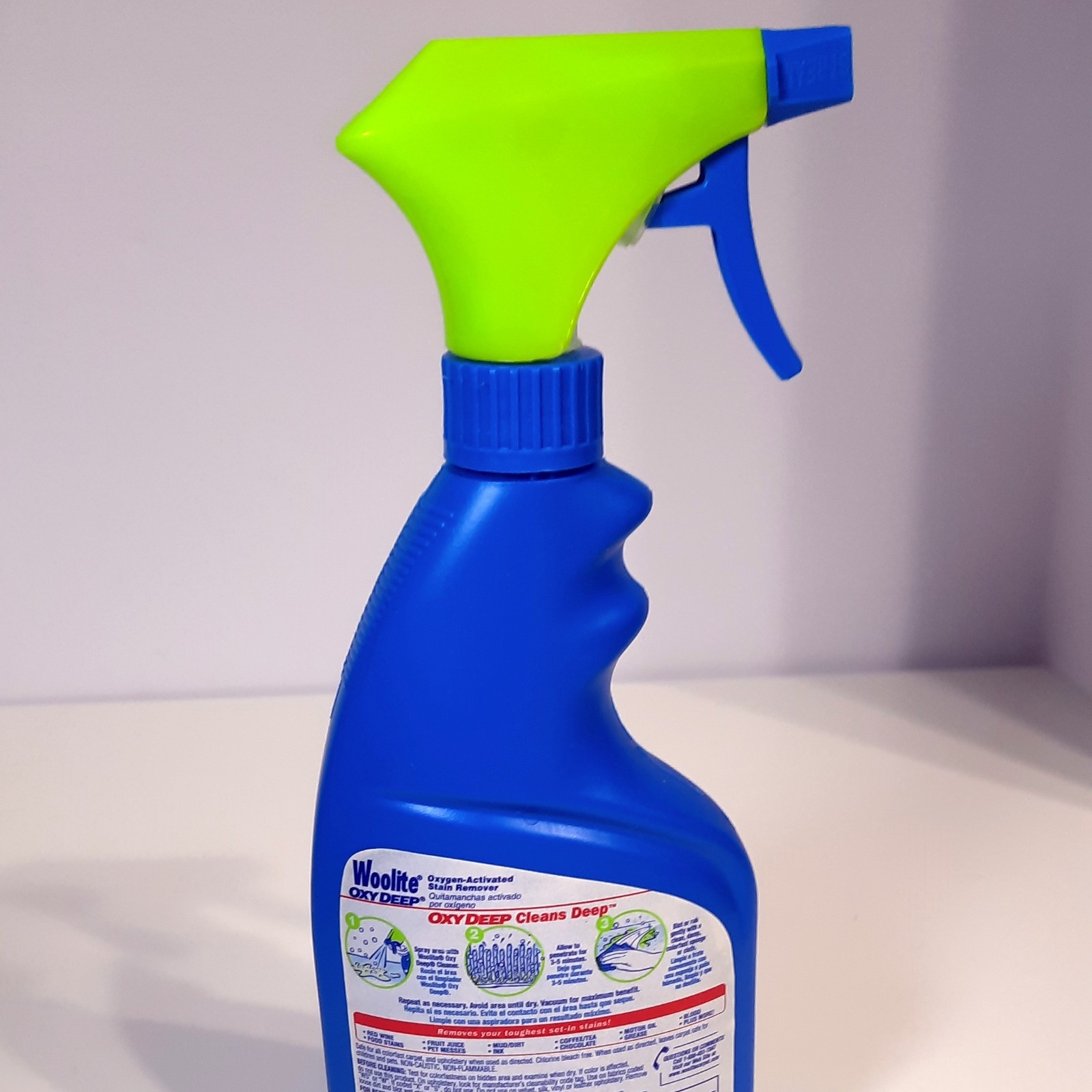 Woolite Carpet Oxy Deep Spot & Stain Remover Spray ORIGINAL Carpet Cleaner 22oz