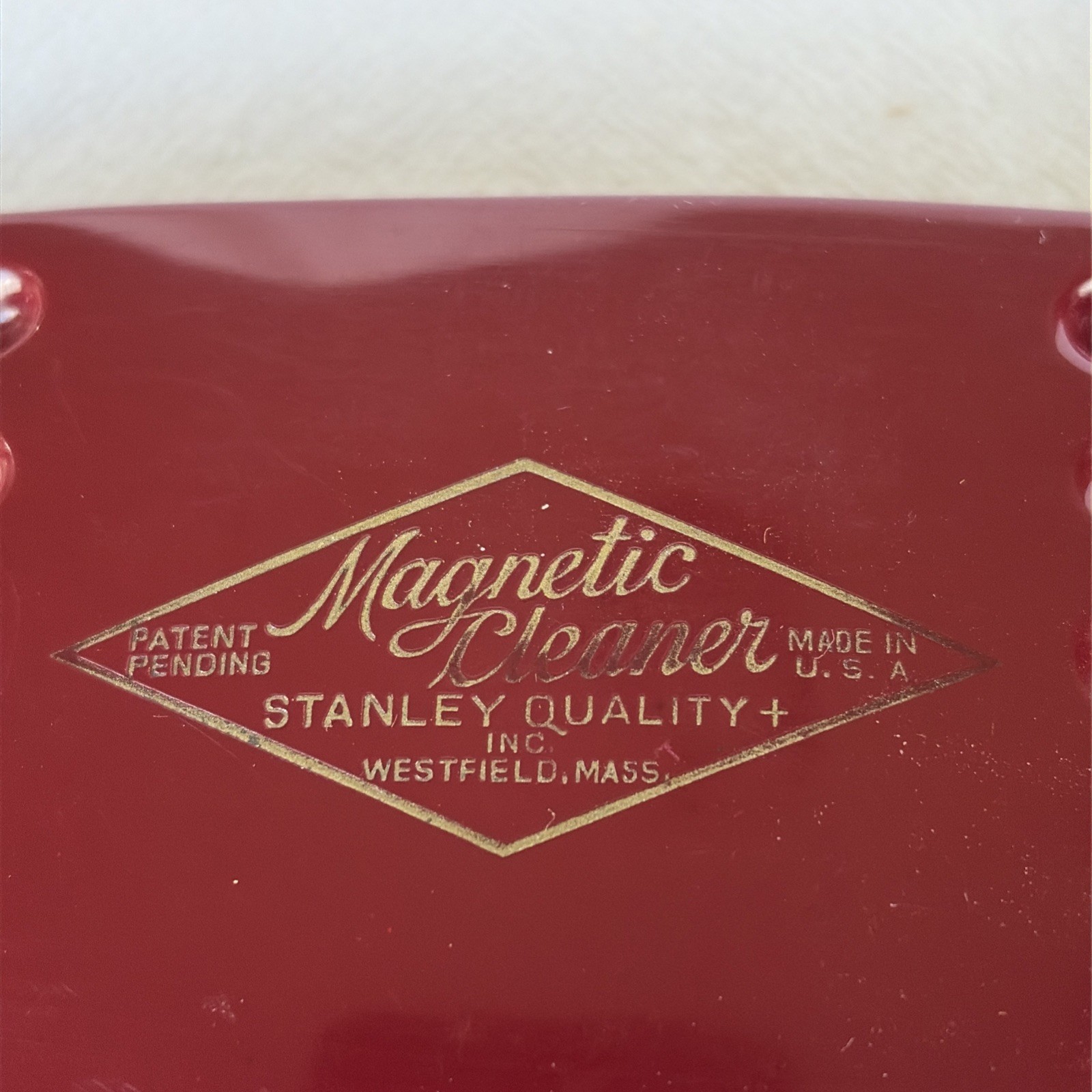 1950s STANLEY MAGNETIC CLEANER Red Black Bakelite Brush Original Box & Papers