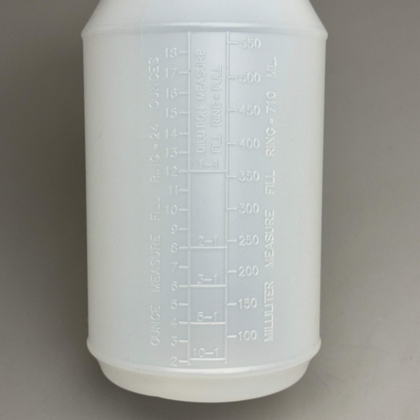 24PK Plastic Spray Bottle 24oz 8.25″ White