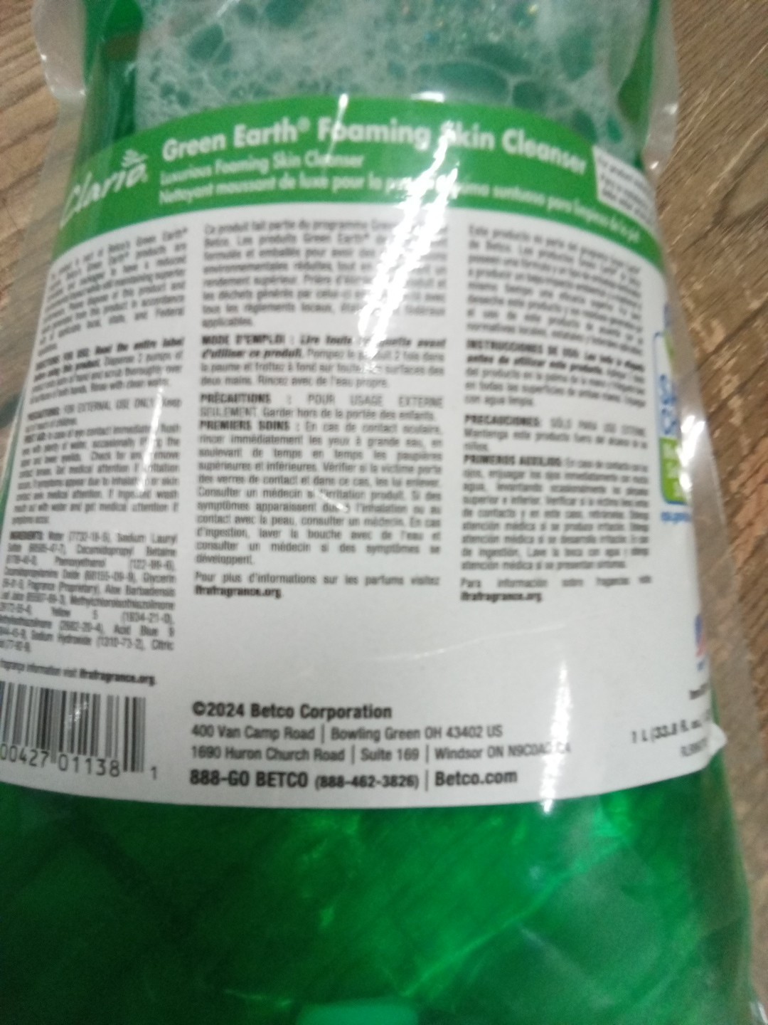 Betco 78129-00 Clario Green Earth Foaming Skin Cleanser, 1 L 214