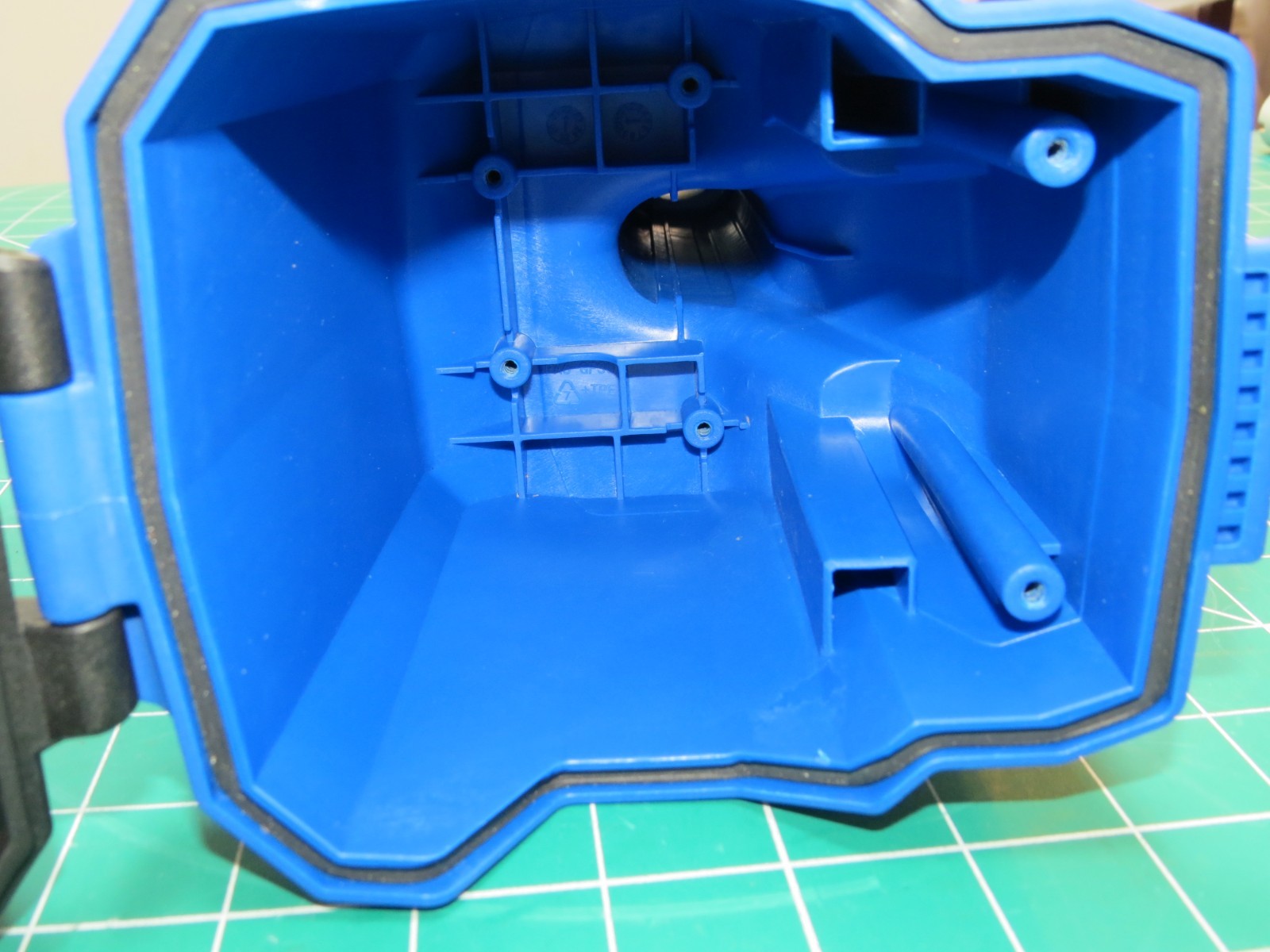 OEM Kobalt 24v Max Power Scrubber Parts KTB 1024B-03 Battery/Handle Housing Kit