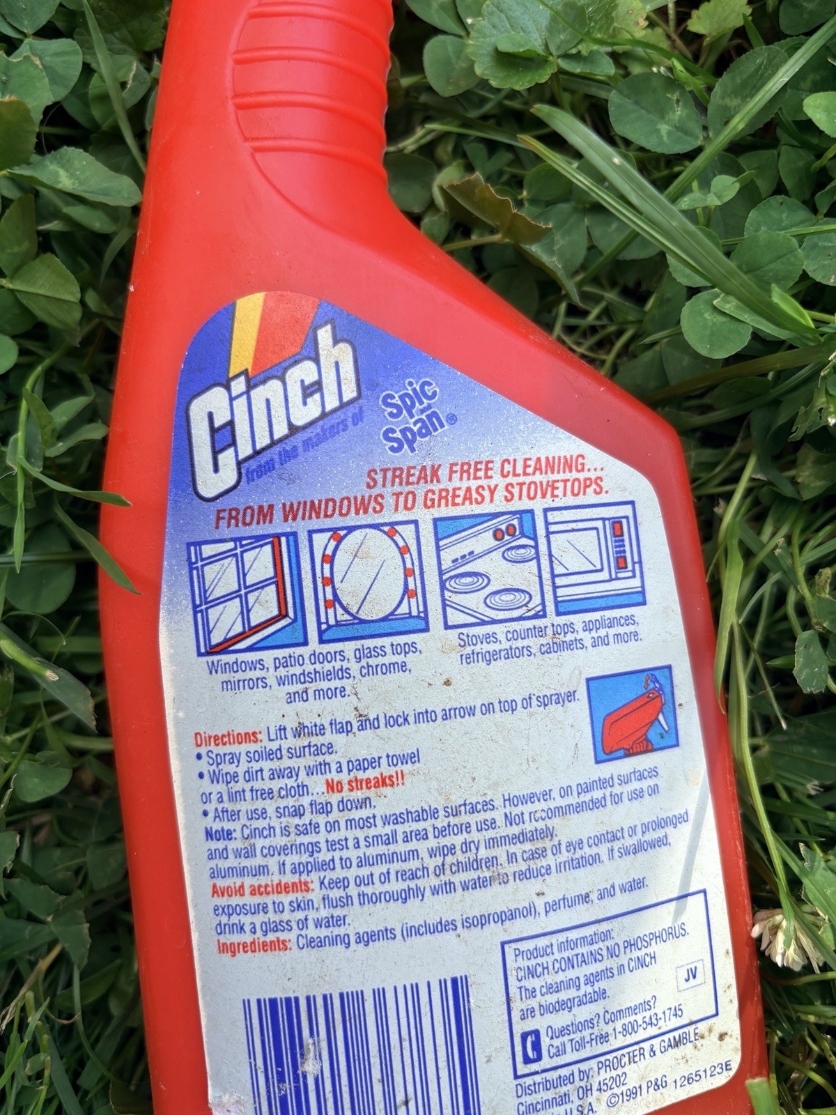 1991 Spic and Span Cinch Cleaner 17oz Red Spray Bottle Full Vintage retro