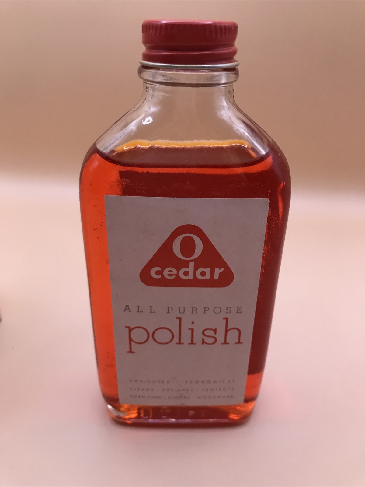 Vintage 50s O CEDAR Red Oil WOOD Polish Glass Bottle/Box Metal Cap 1950s PROP