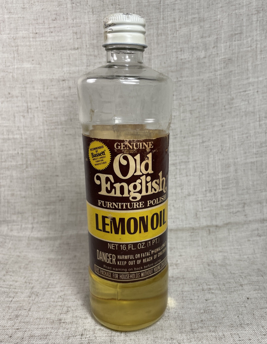 VTG Old English Furniture Polish Lemon Oil 30% Remaining 16 Ounce Bottle