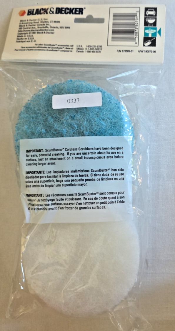 Black & Decker Scum Buster Refill Scrub Pads SBP4 (2 White & 2 Blue Pads) NEW!
