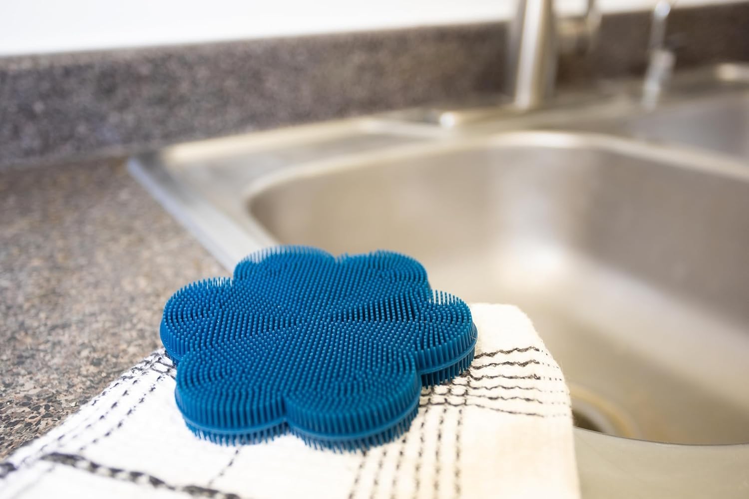 Silicone Dish Scrubbing Brush Navy