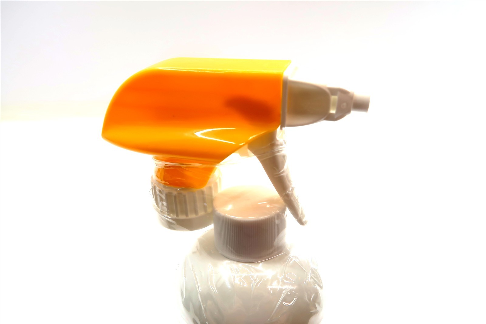 New SCENTSY BATHROOM CLEANER in Lemon Verbena Scent Spray Bottle 16 Fl Oz 48850