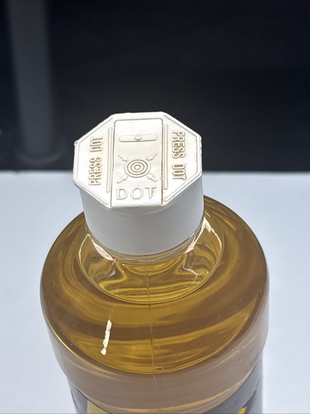 Vintage 80s Old English Lemon Oil Genuine Furniture Polish 16 fl oz New