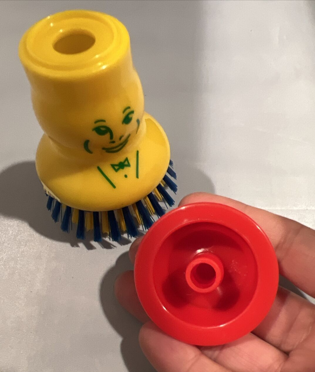 Mr. Scrub Refillable Pan Cleaner Scrubber Vintage Red Hat Yellow Face Taiwan