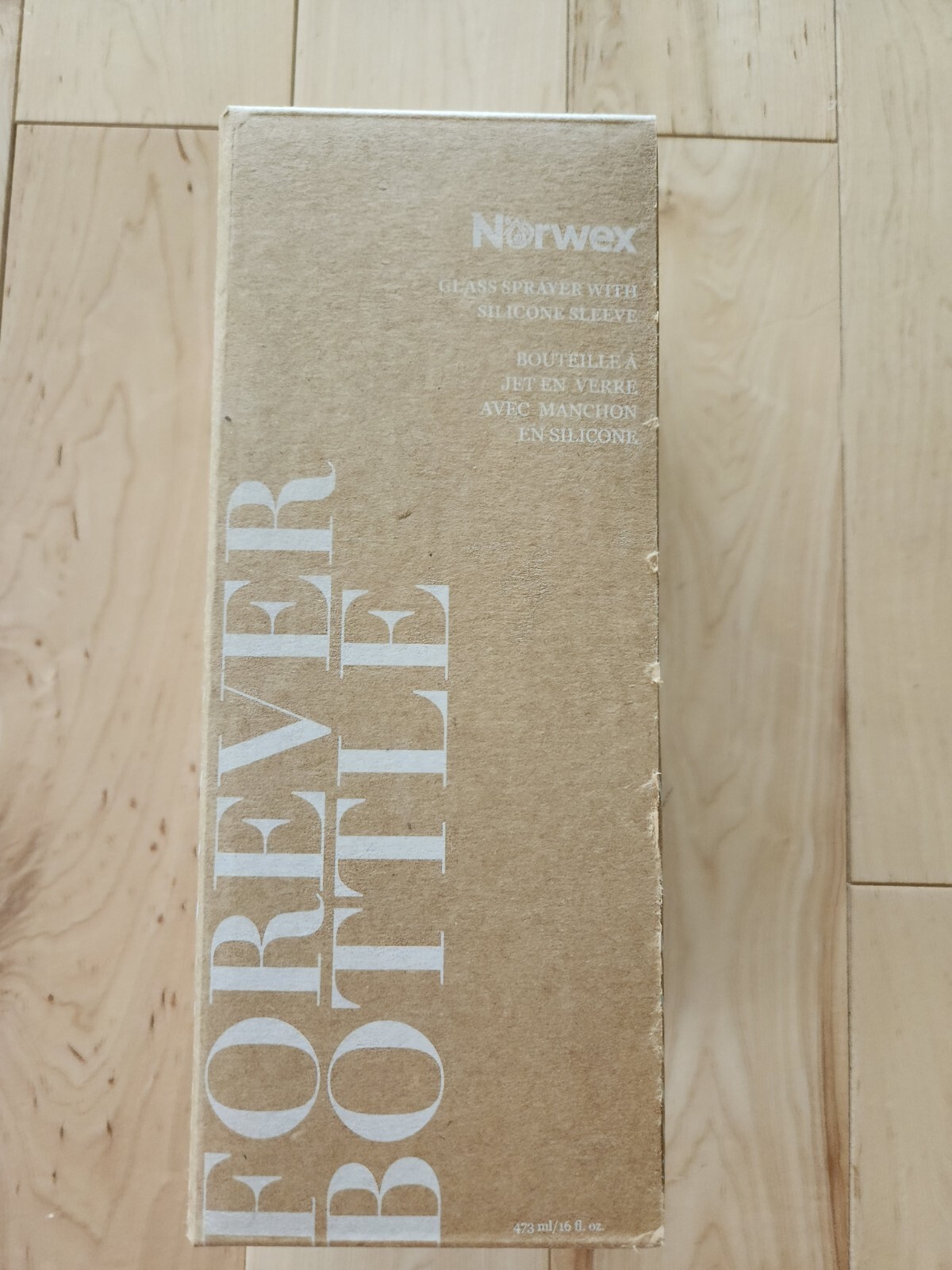 NORWEX FOREVER BOTTLE GLASS SPRAYER WITH SILICONE SLEEVE WHITE BRAND NEW IN BOX