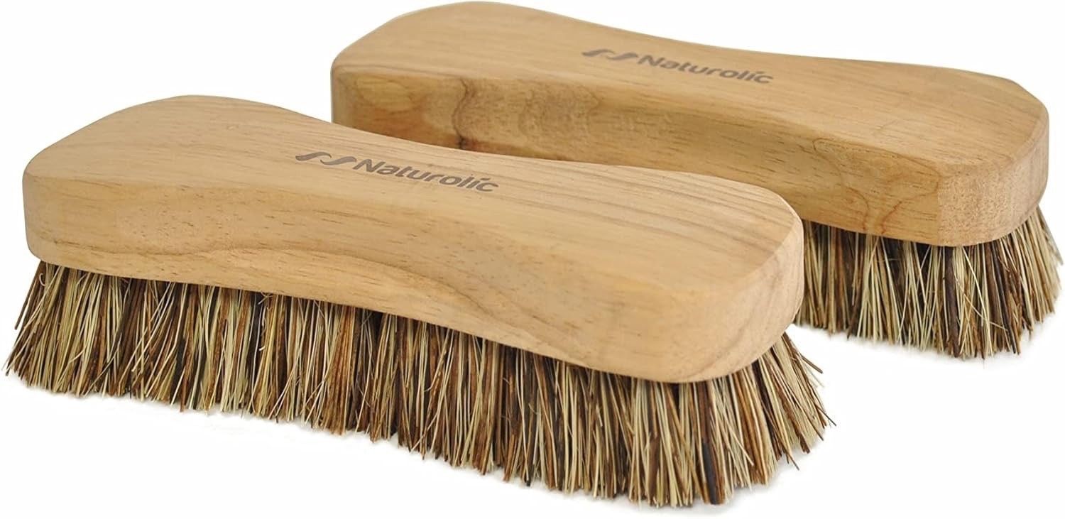 NIB NATUROLIC ALL-NATURAL WOODEN SCRUB BRUSH SET PALMYRA BRISTLE BRUSH, 2 CT.
