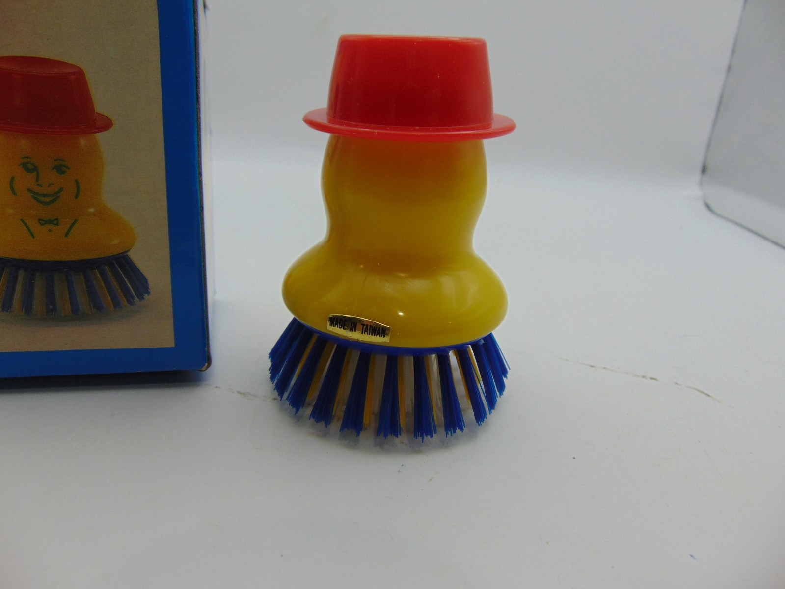 Mr. Scrub Refillable Pan Cleaner Scrubber Red Hat Yellow Face Taiwan Vintage