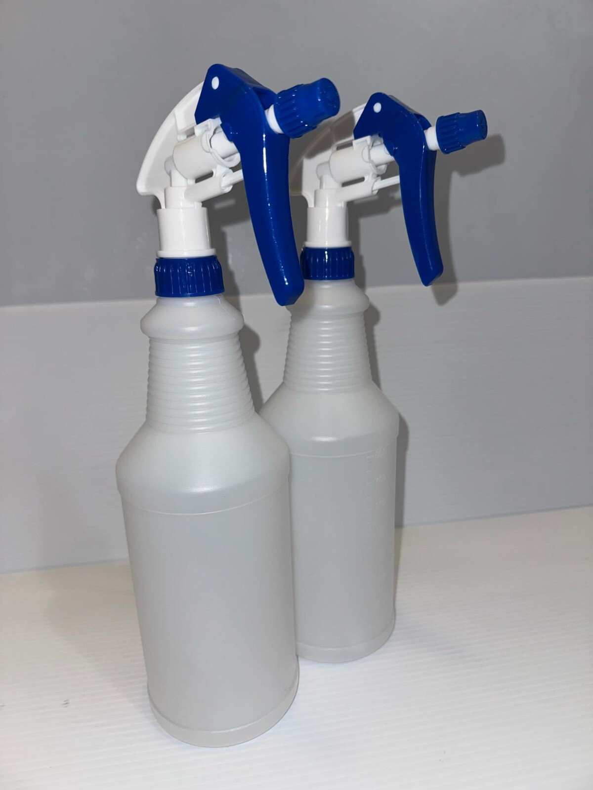 Heavy Duty Triggers with Plastic Spray Bottles 32 oz (2 Pack)