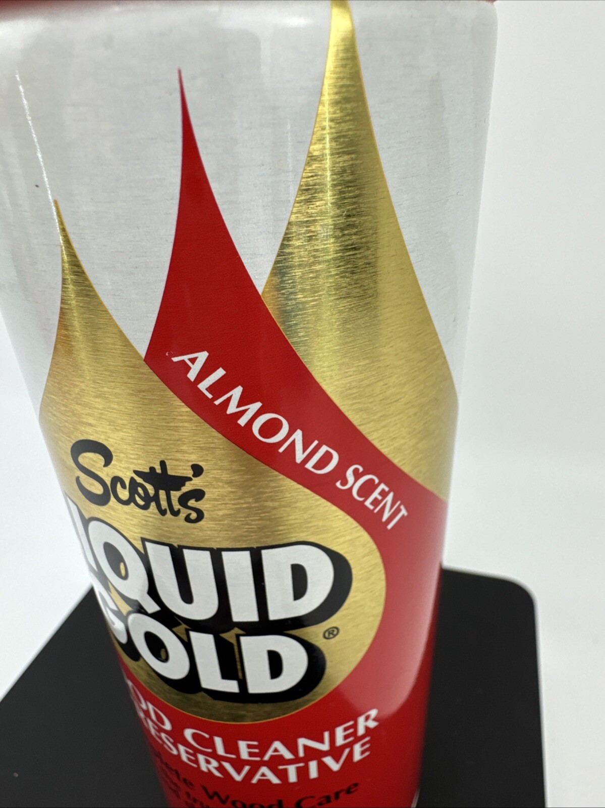 Scott’s Liquid Gold Wood Cleaner and Preservative Almond Scent 12 Oz