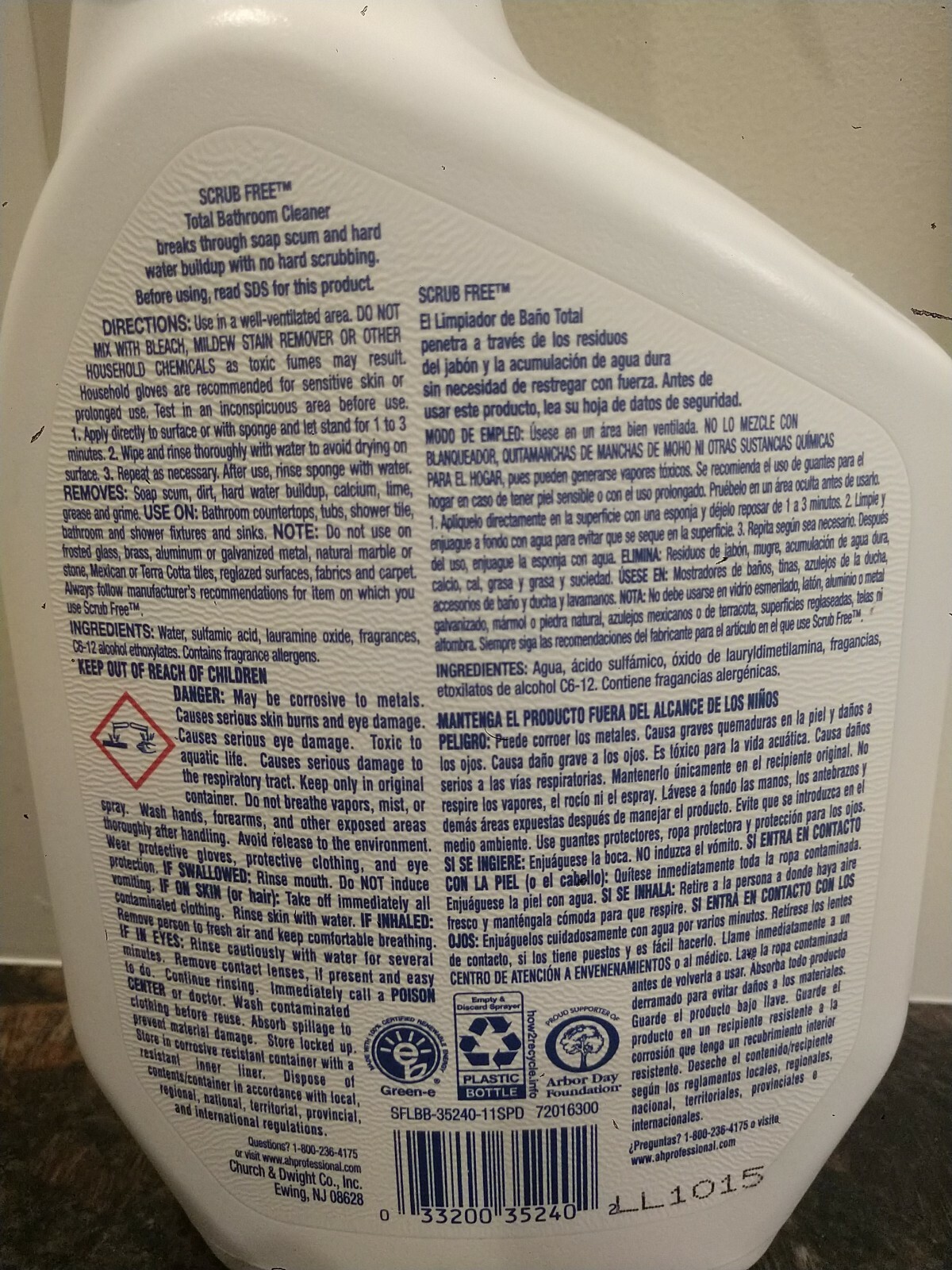 2( two) Church& Dwight Co. SCRUB Total Bathroom Cleaners Plus Foaming Oxi Clean