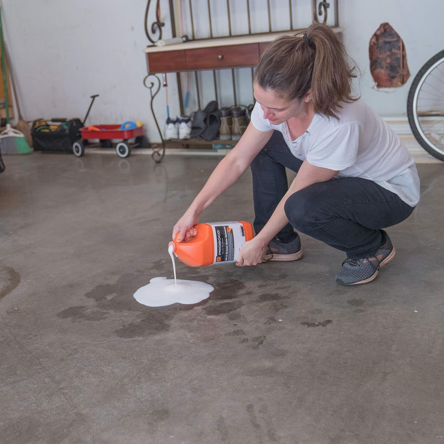 Oil & Grease Stain Remover 1 Gallon for Porous Surfaces Concrete Stone Tile