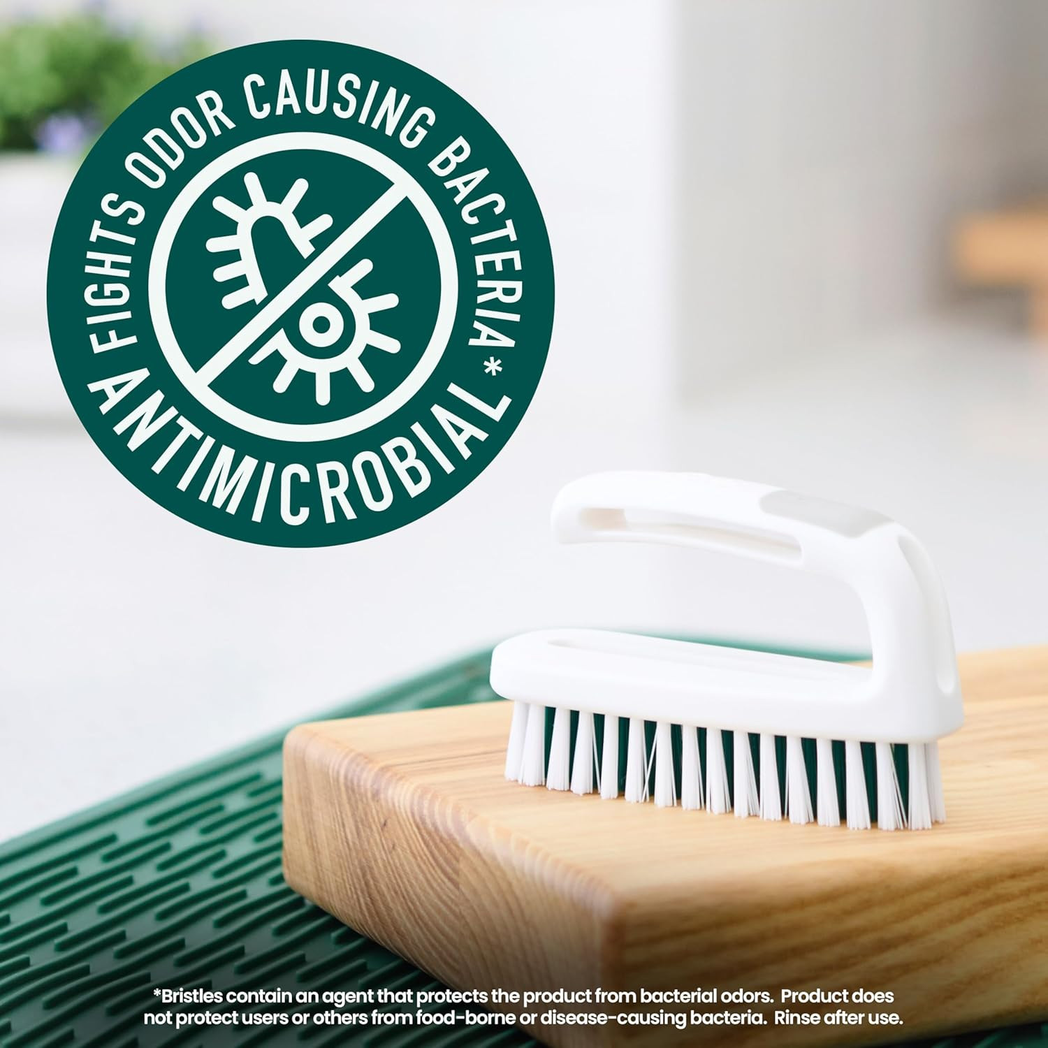 Scotch-Brite Small Utility Brush, Long Lasting Dish Brush with Handle for Scrubb