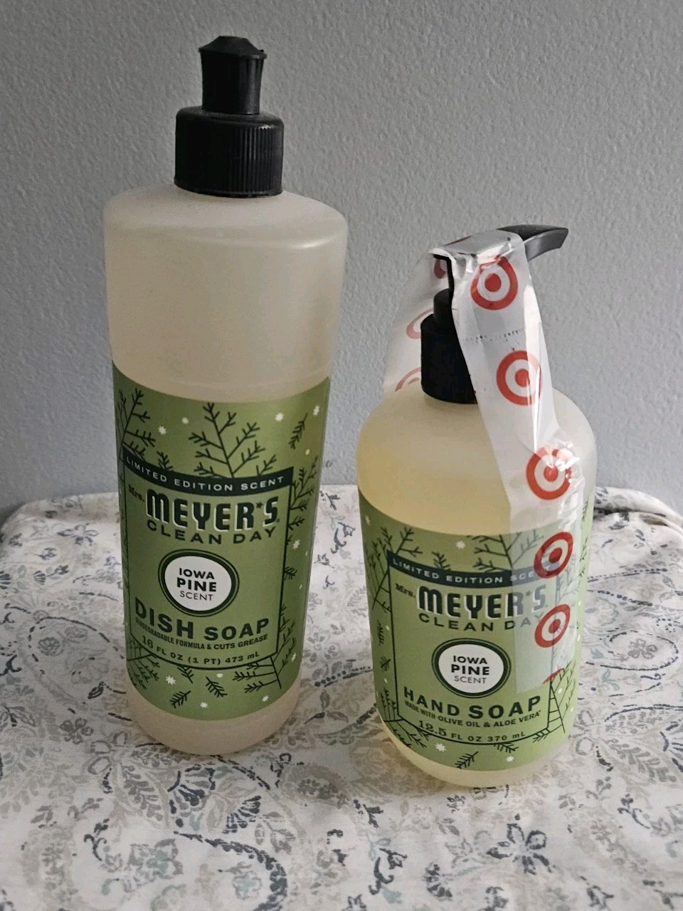 Mrs. Meyer’s Iowa Pine Clean Day Limited Edition Lot of 2 Dish Soap Hand Soap
