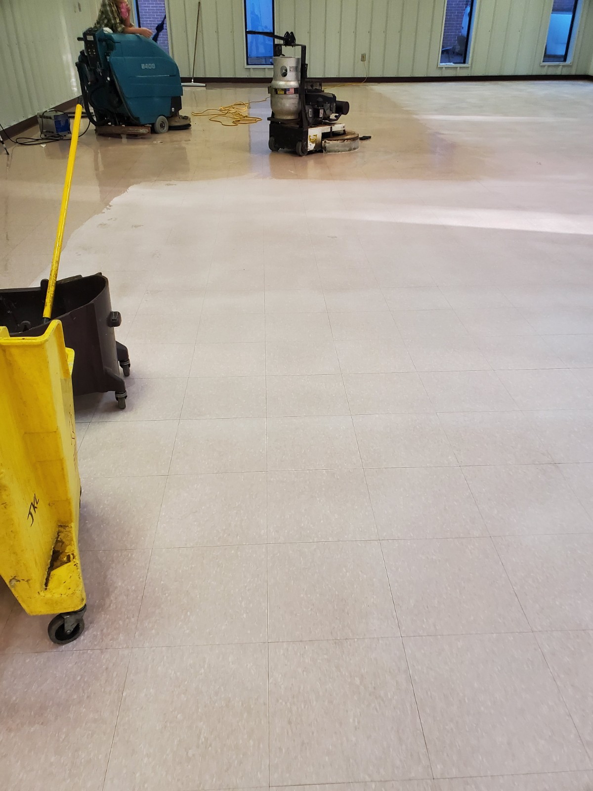 FLOOR STRIPPER 3M™ Speed floor Stripper Concentrate, makes UP TO 8.2 GAL