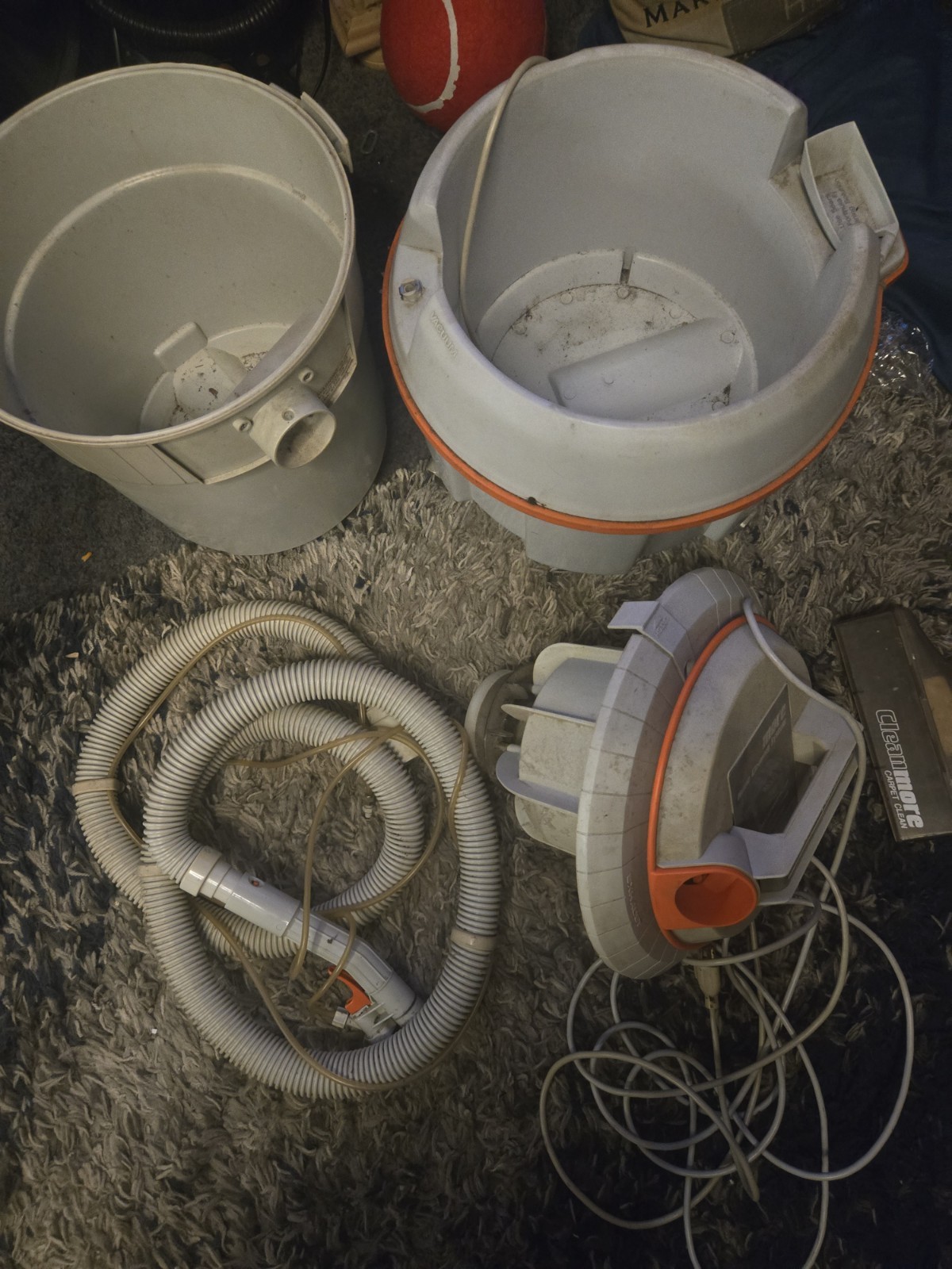 Home Cleaning System (Vacumm + Carpet Cleaner)