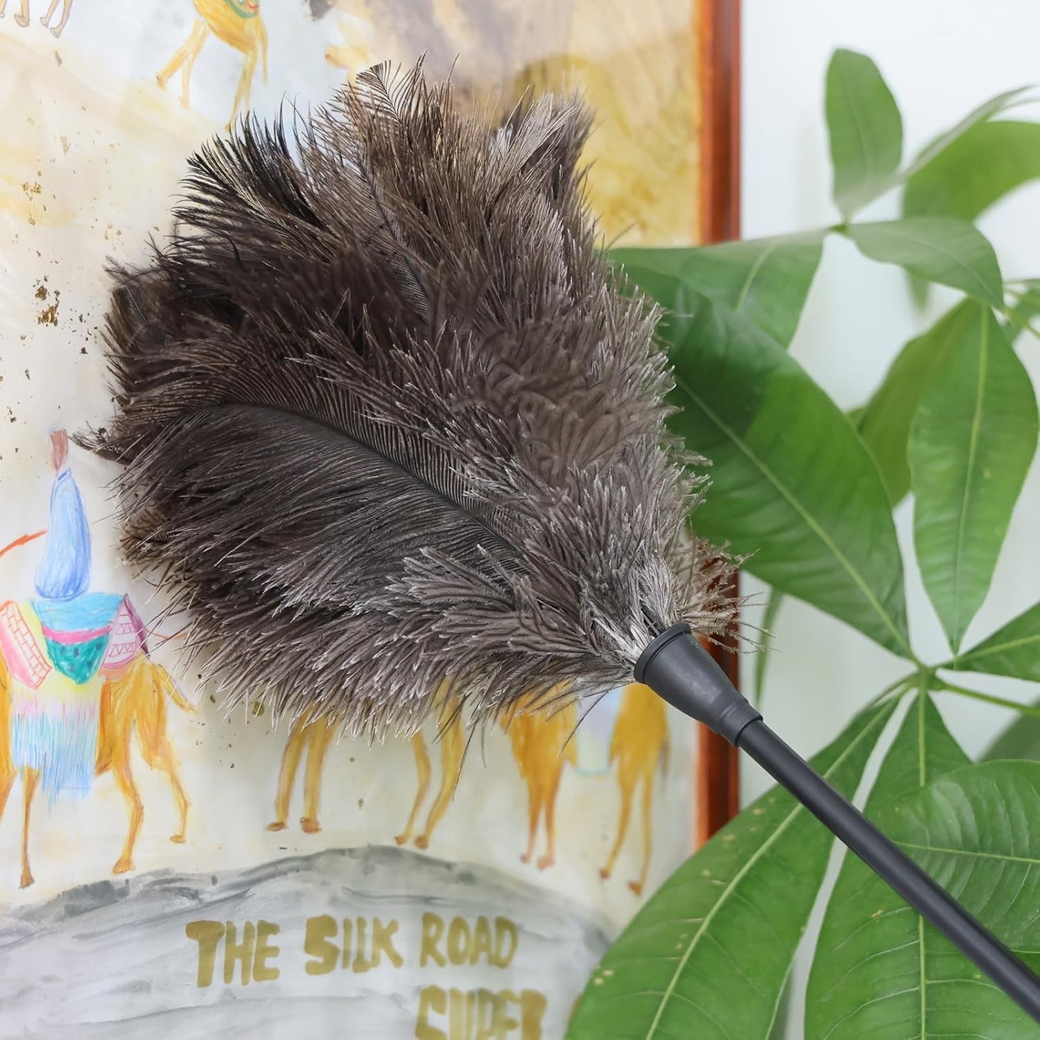 Fluffy Mini Ostrich Feather Duster 14.9-Inch – Perfect for Delicate Surfaces