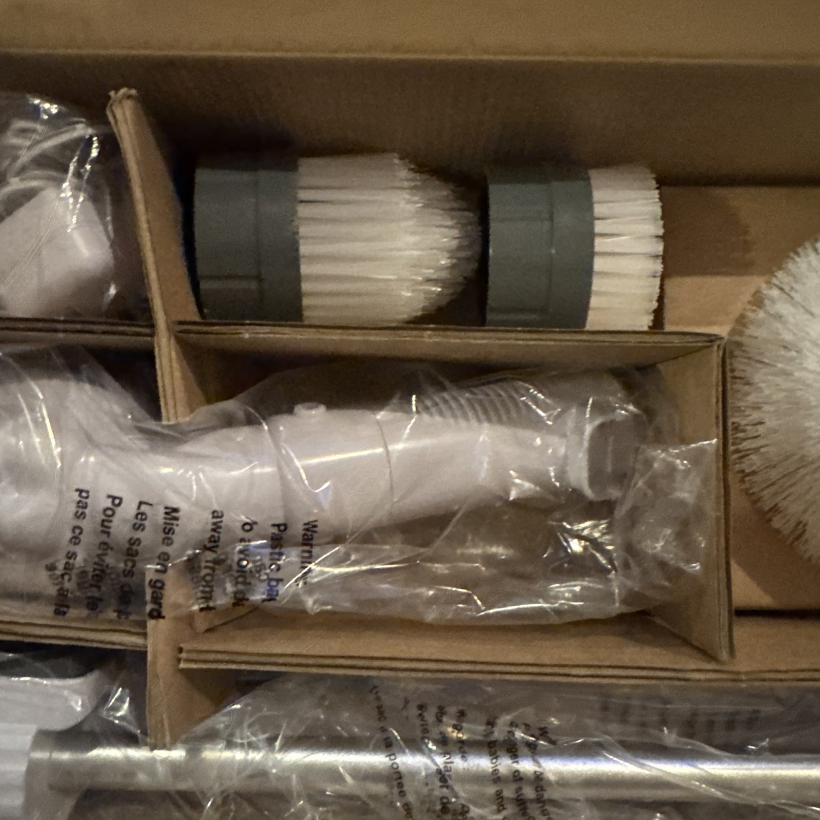 NEW- Clorox Scrubtastic Power Scrubber 3 Brush Heads Rechargeable Extends To 39″