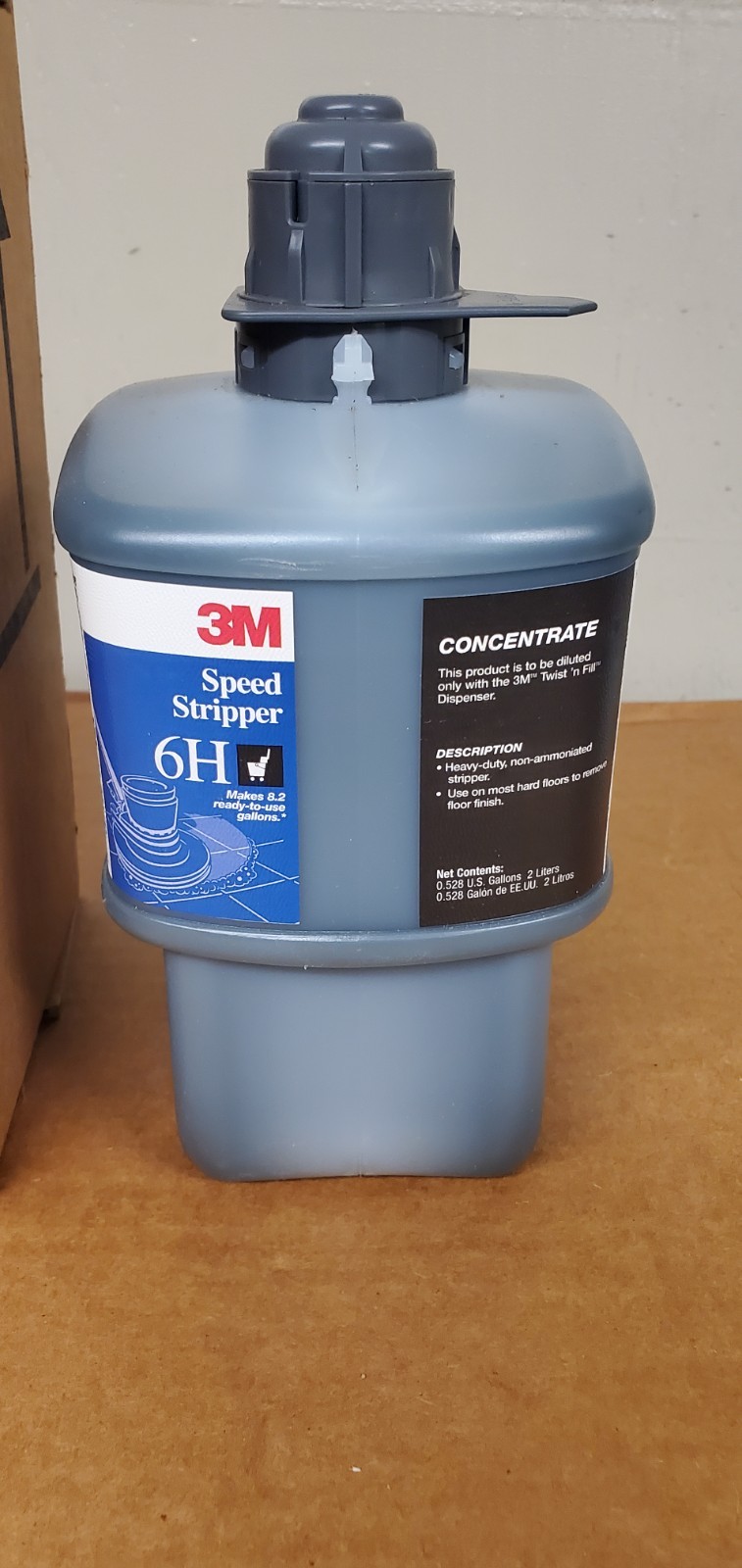 FLOOR STRIPPER 3M™ Speed floor Stripper Concentrate, makes UP TO 8.2 GAL