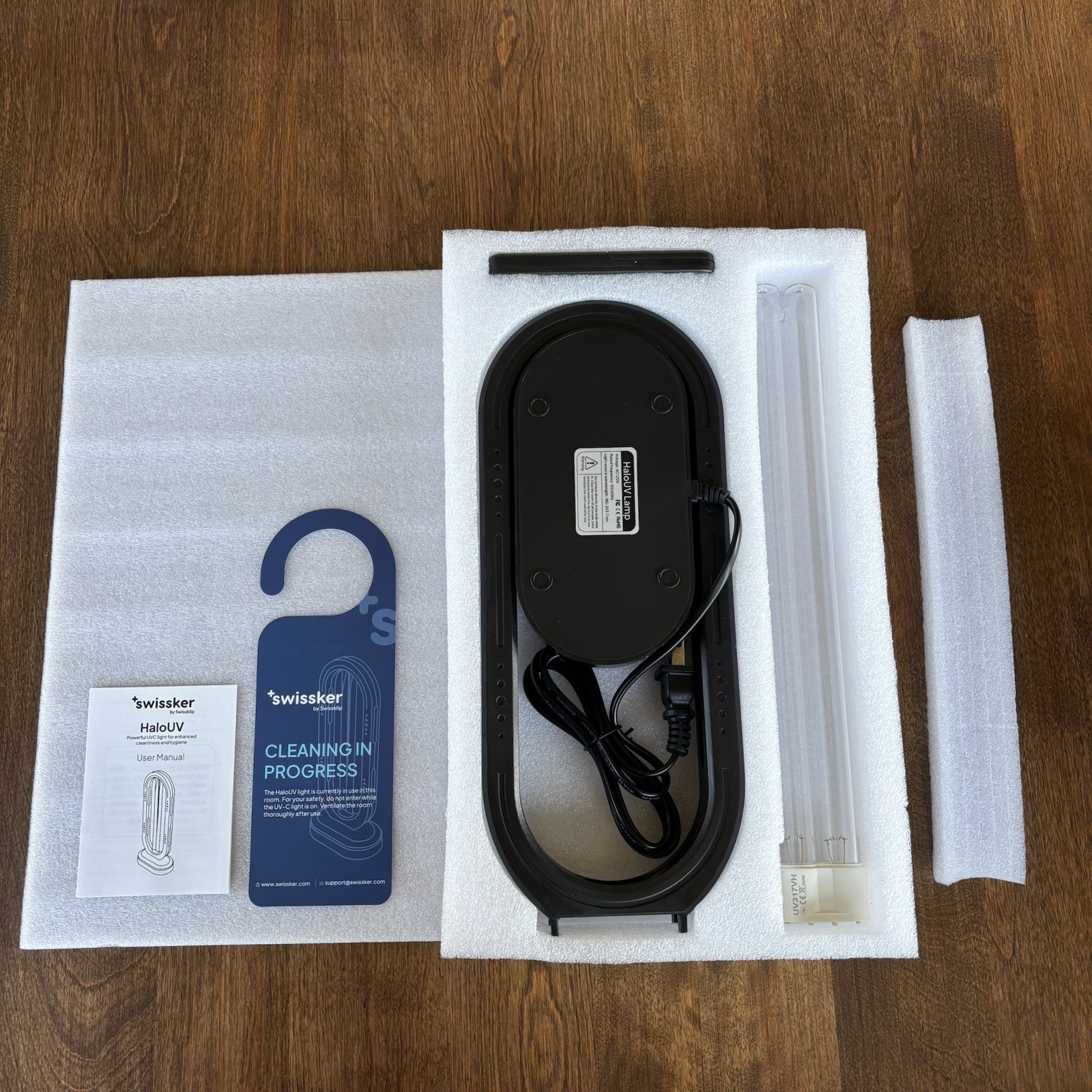 Swissker By Swissklip HaloUV UV-C Light Home Disinfection + Remote Open Box NEW