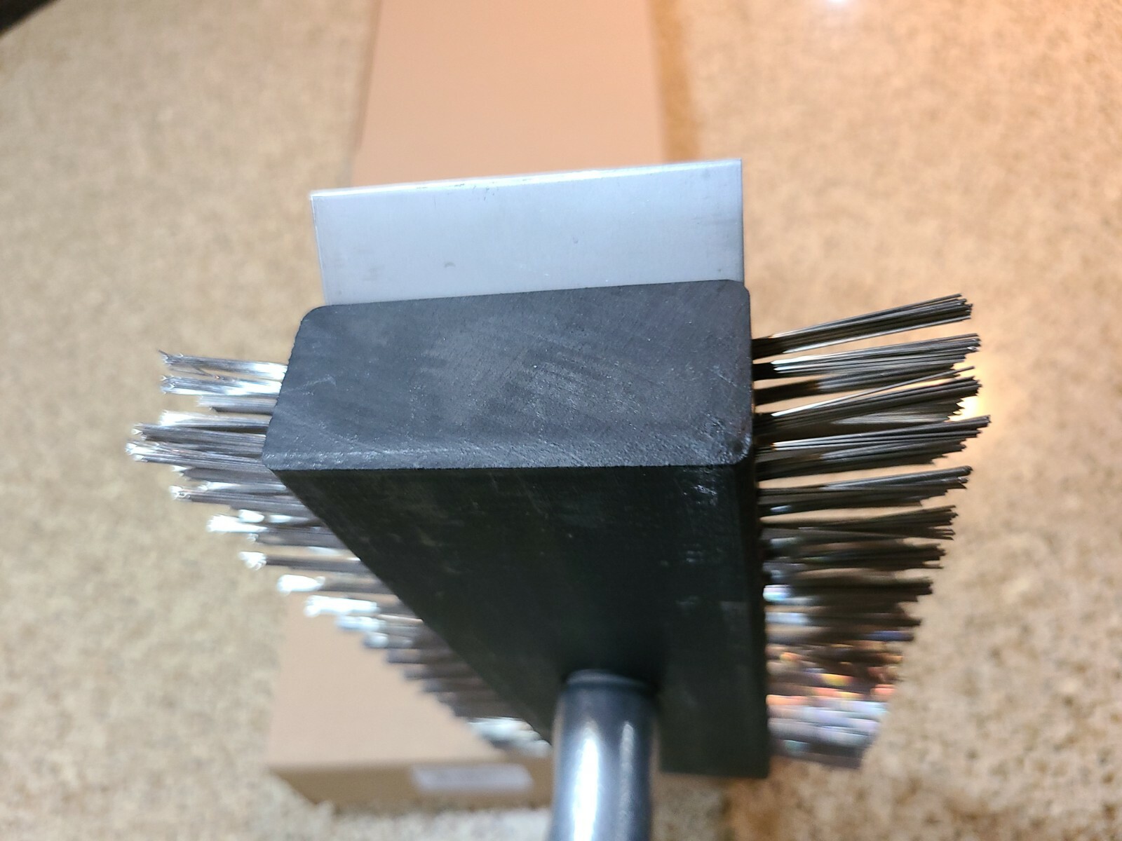 Sparta Stainless Steel Bristle Broiler Master Brush Black 30″ L x 1″ Trim L