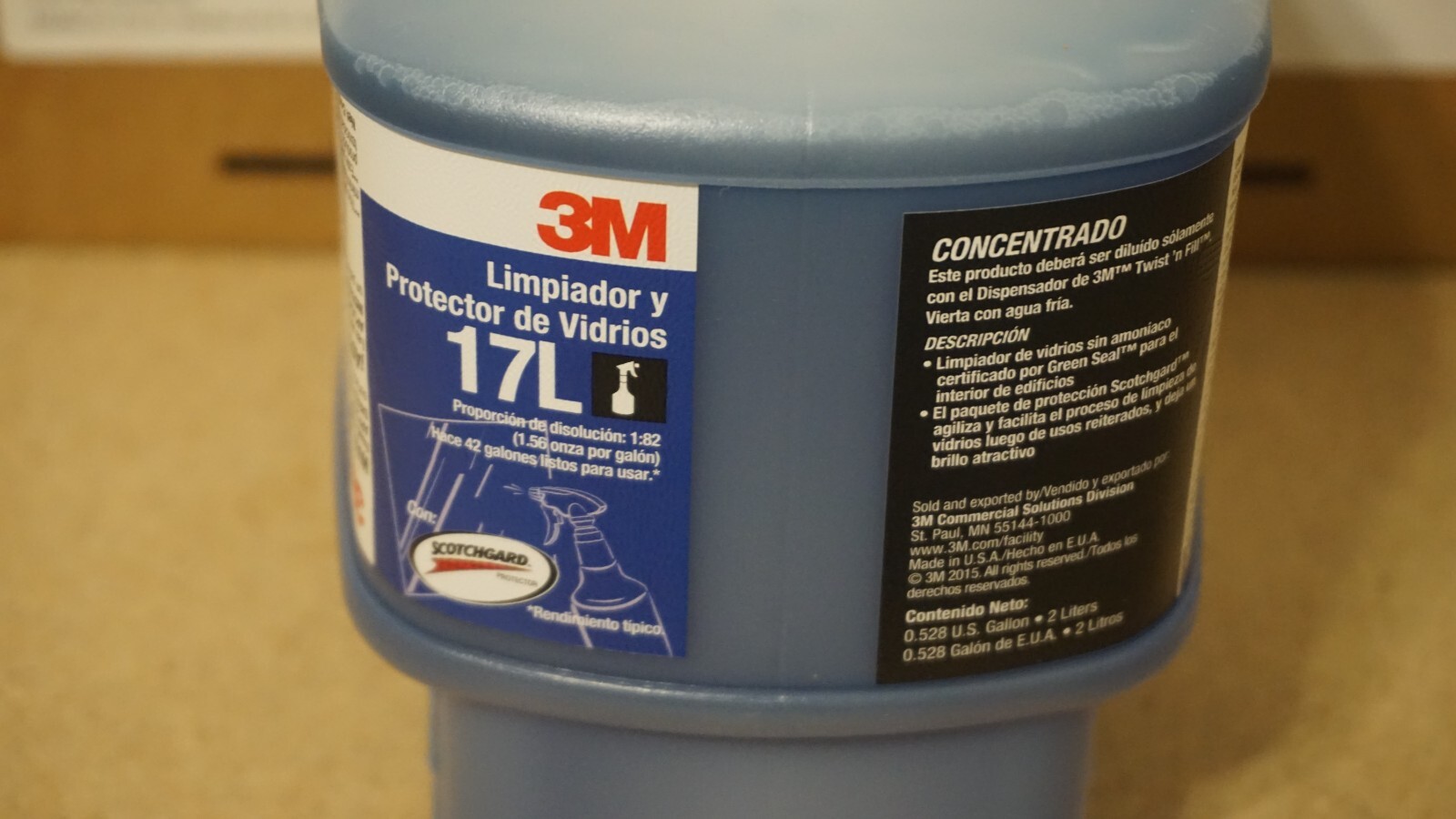 (2 Set) 3M Twist n’ Fill 17L Glass Cleaner And Protector Gray Cap