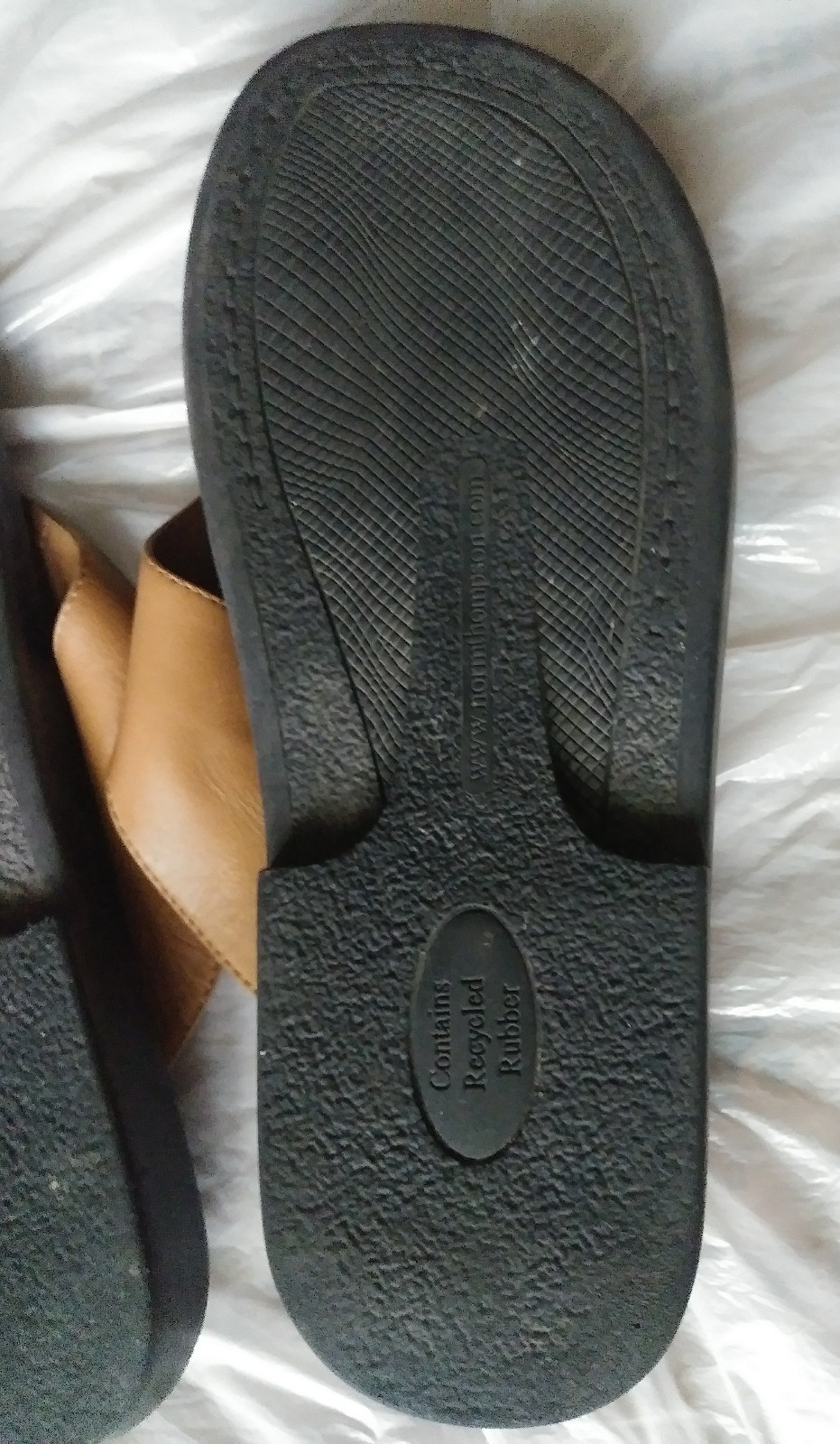 NORM THOMPSON LEATHER SLIP-ON THONG SANDALS WOMEN US SIZE 7 MEDIUM #1530006 GC
