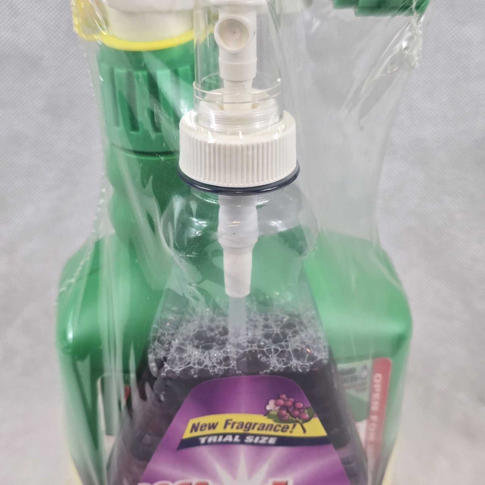 Vintage Windex OUTDOOR Glass Cleaner Hose Spray With Mountain Berry Combo