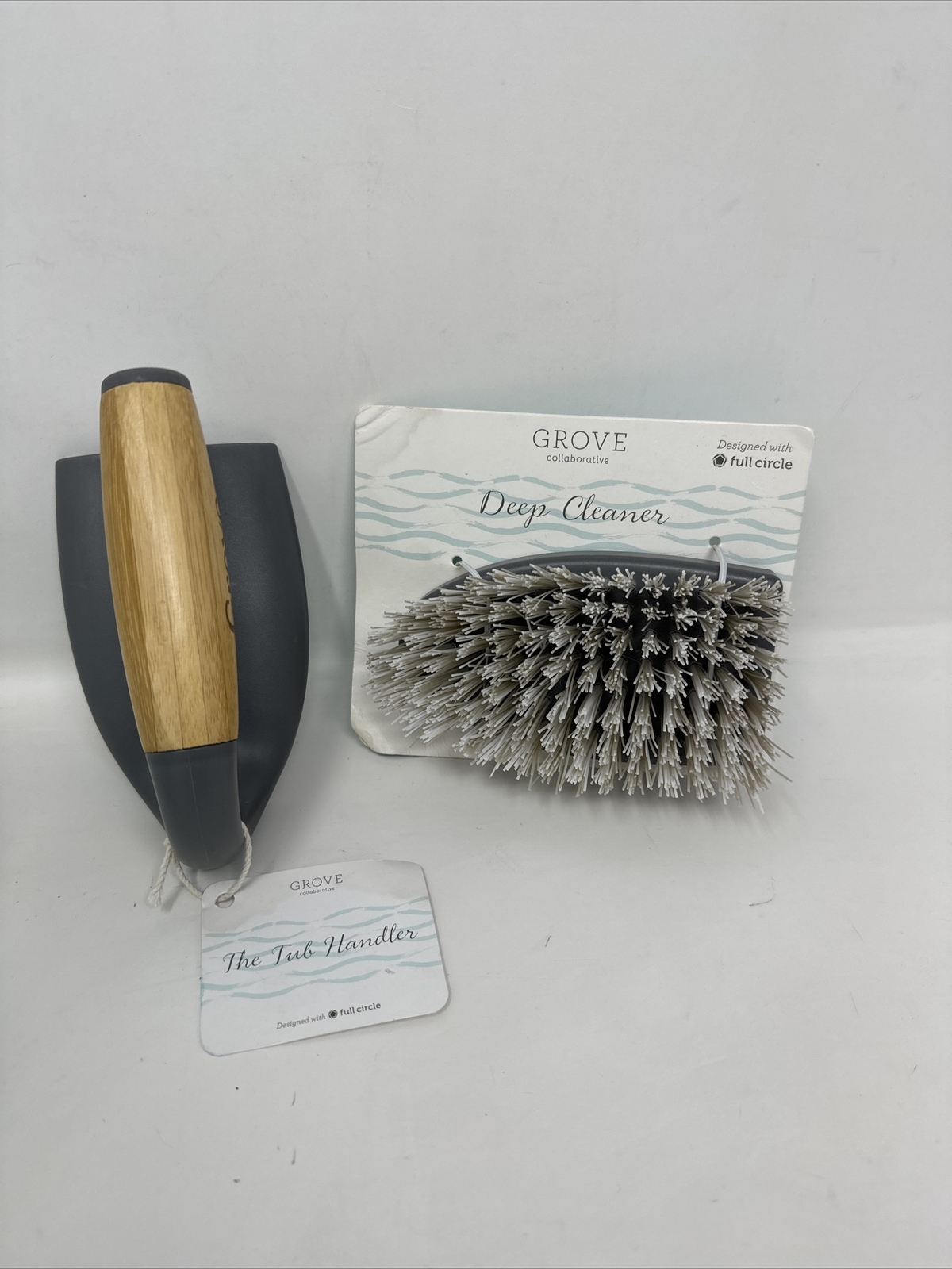 Grove Co. Essential Cleaners Set Lavender- Kitchen Wipes-Hand Soap/Tub Brush New