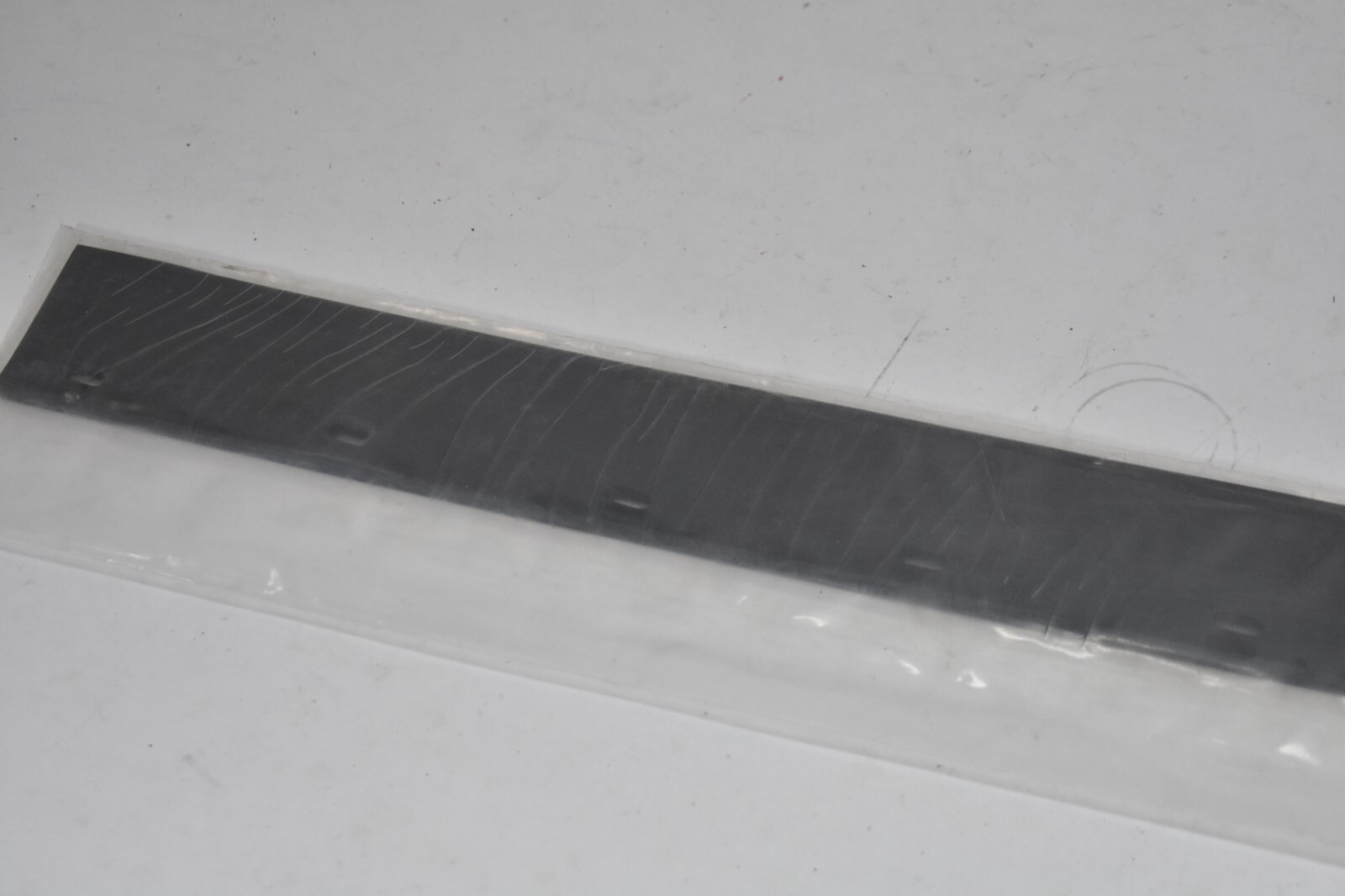 Marshalltown Floor Squeegee Replacement RUbber Straight Blade 36″ RED704927
