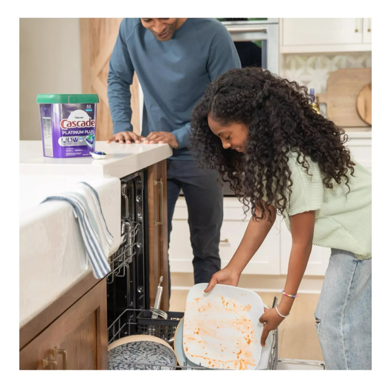 Cascade Platinum Plus ActionPacs Dishwasher Detergent Pacs Fresh Scent (81 ct.)