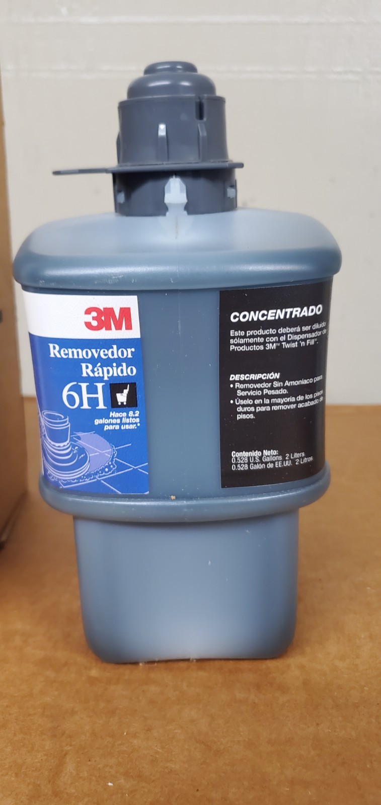 FLOOR STRIPPER 3M™ Speed floor Stripper Concentrate, makes UP TO 8.2 GAL