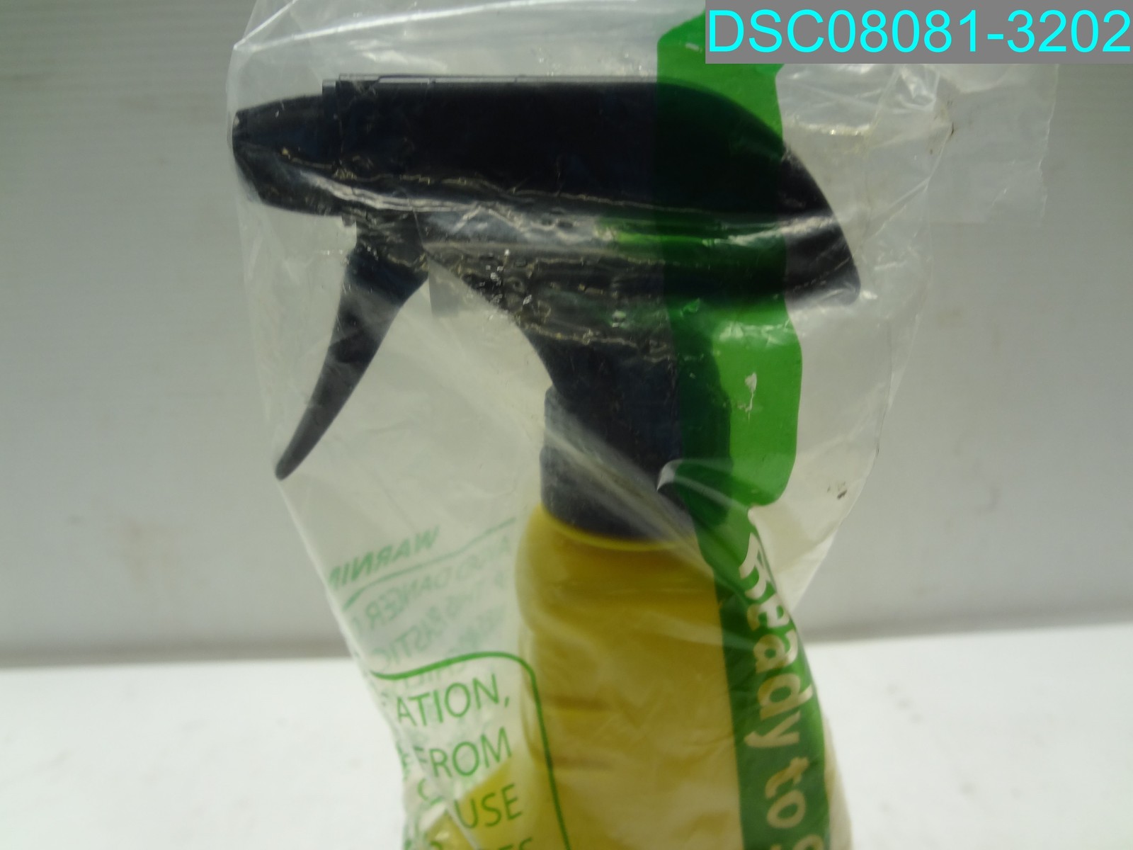 RAIN-X Glass Cleaner Windshield Treatment Water Repellent Spray Bottle 16 oz