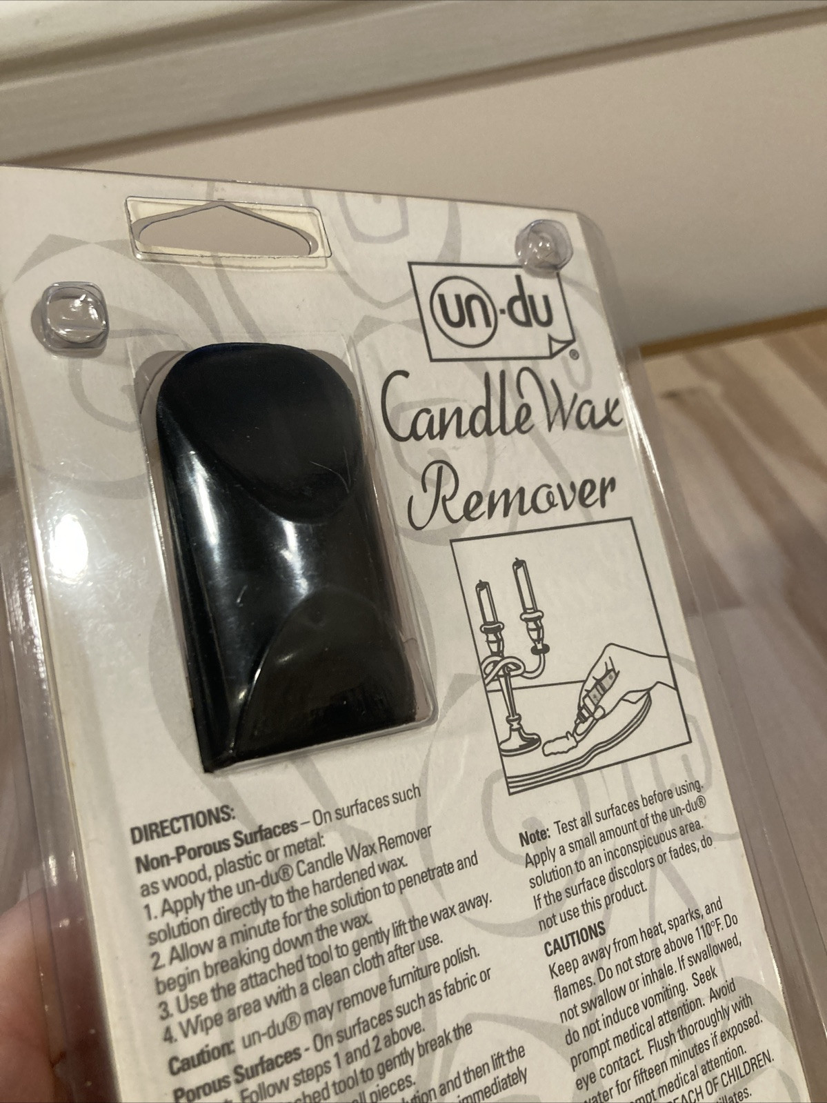 Un-Du Candle Wax Remover With easy to use attached Tool Crayon