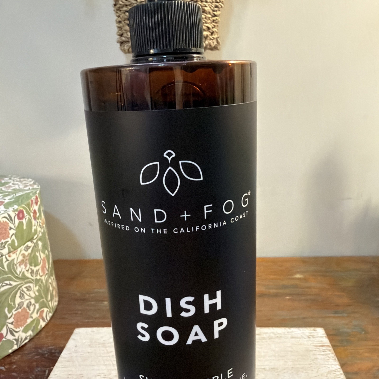 Sand + Fog Sweet Apple Dish Soap, 25.4 oz. New.