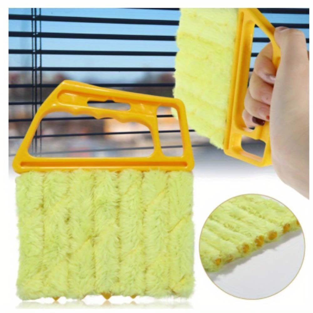 Easy-Grip Blind Cleansing Brush, slim fits various blinds & gap dust clearance