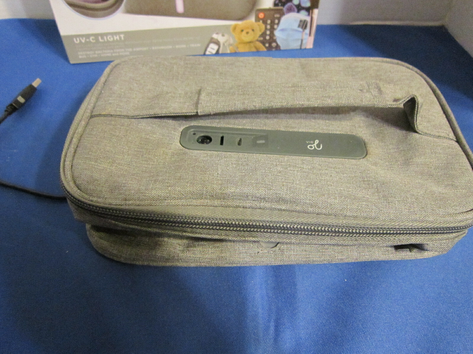 Vie Oli UV-C LED Portable Sanitizer Collapsible Travel Bag Open Box
